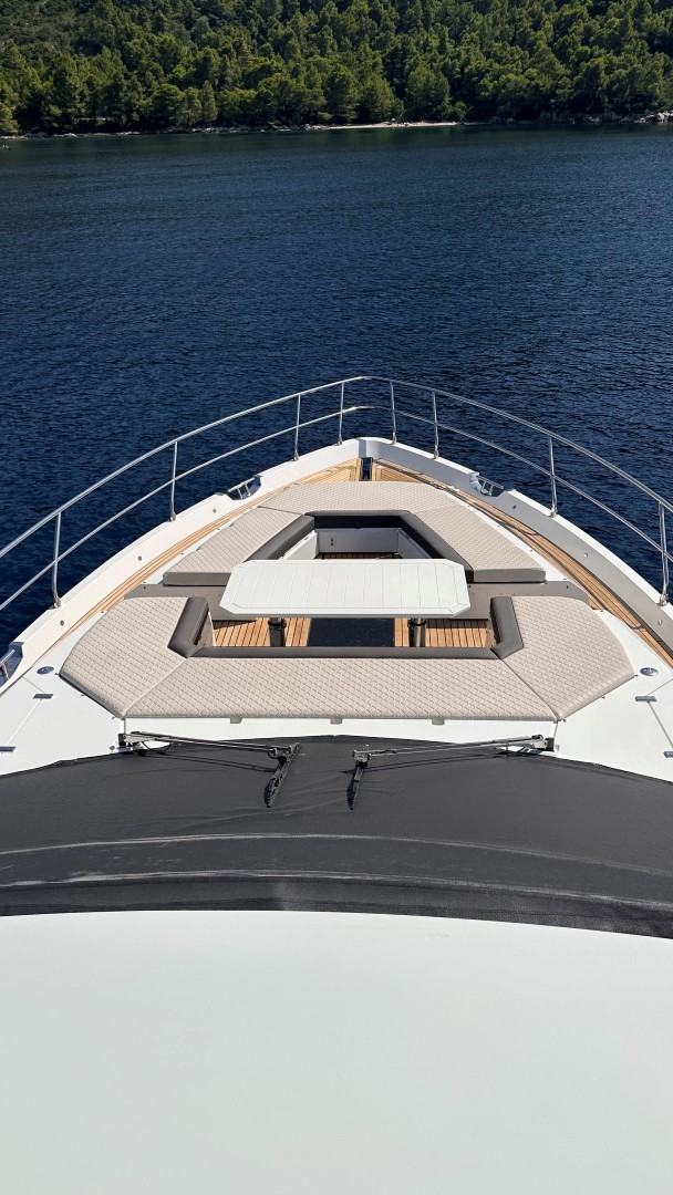 Galeon 680 Fly — photo 24