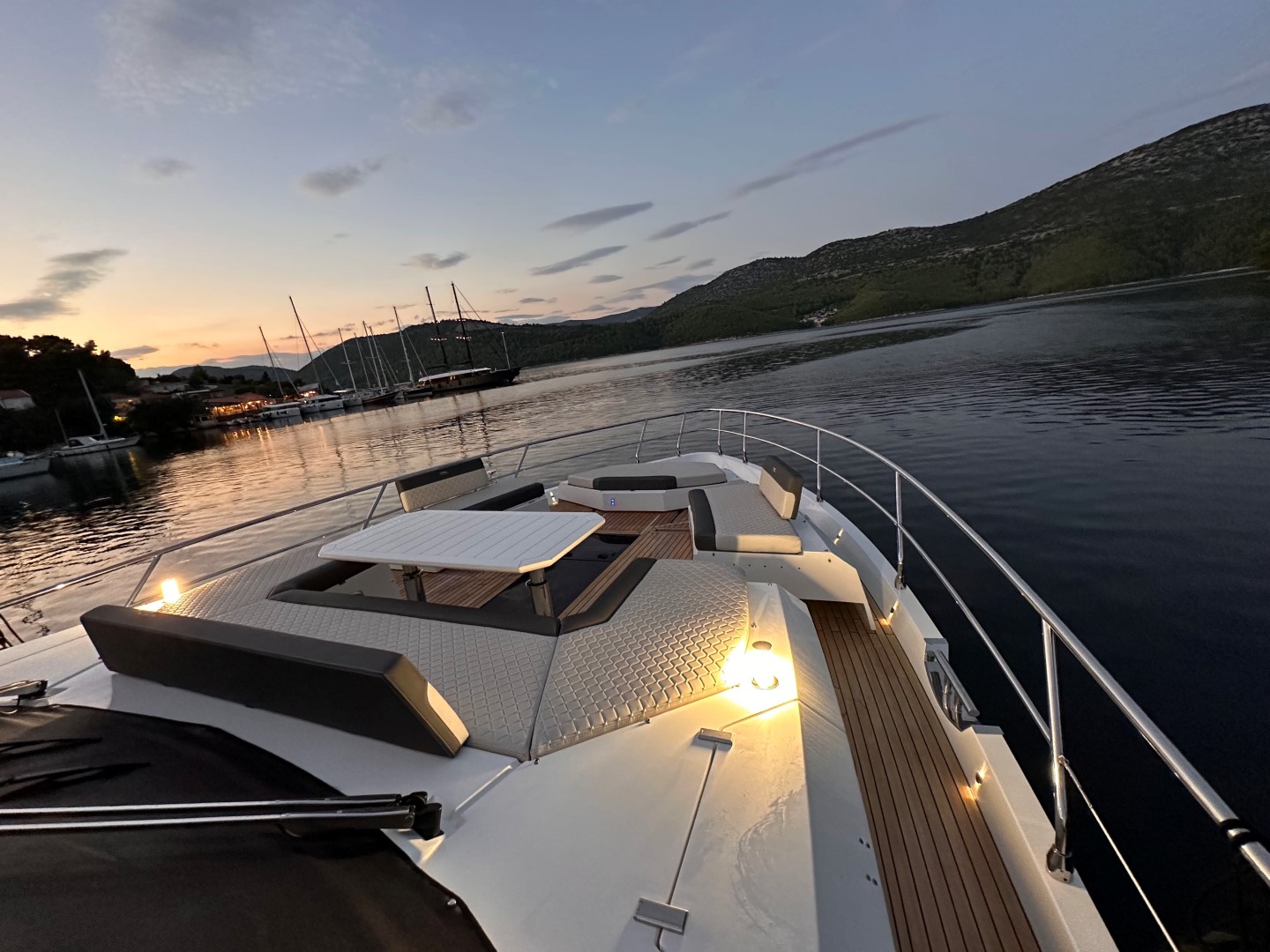 Galeon 680 Fly — photo 42