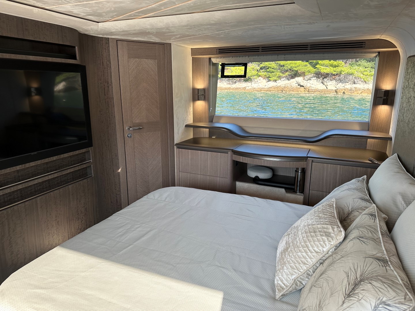 Galeon 680 Fly — photo 6