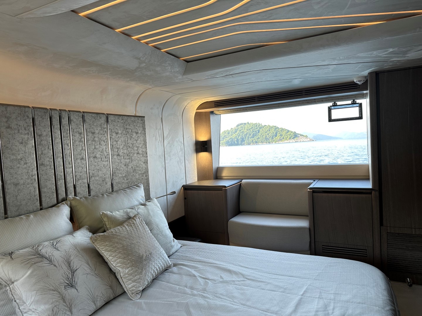 Galeon 680 Fly — photo 16