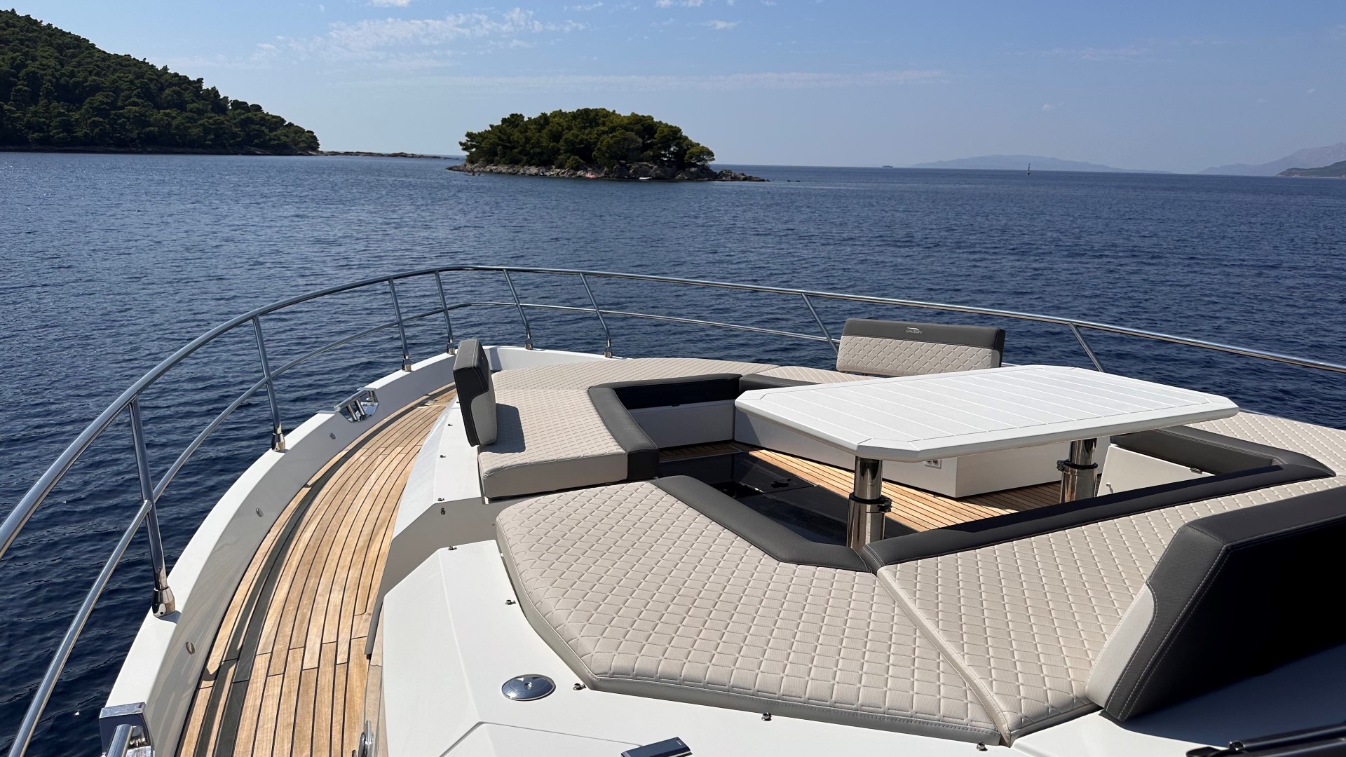 Galeon 680 Fly — photo 38