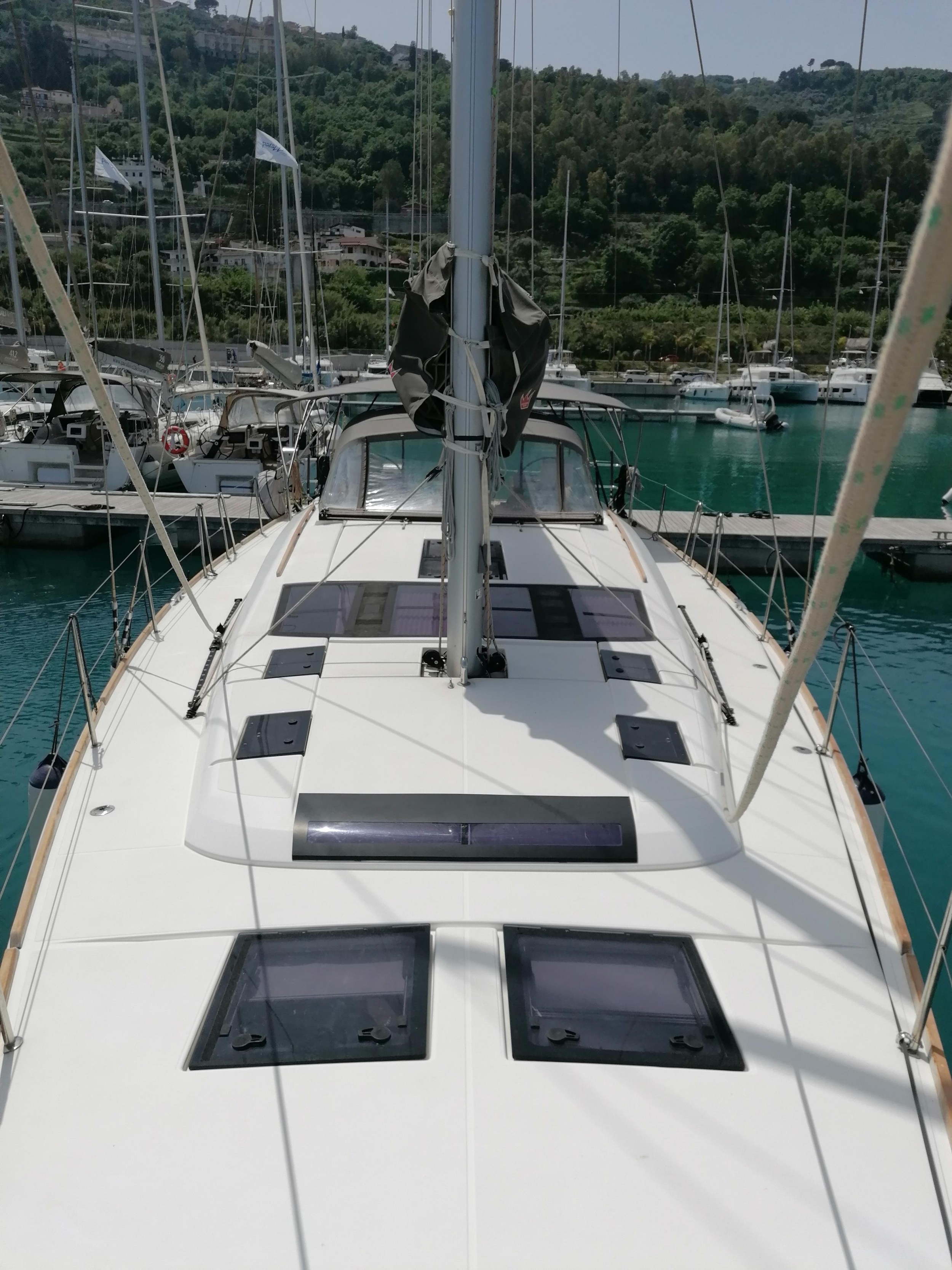 Dufour 390 Grand Large — photo 4
