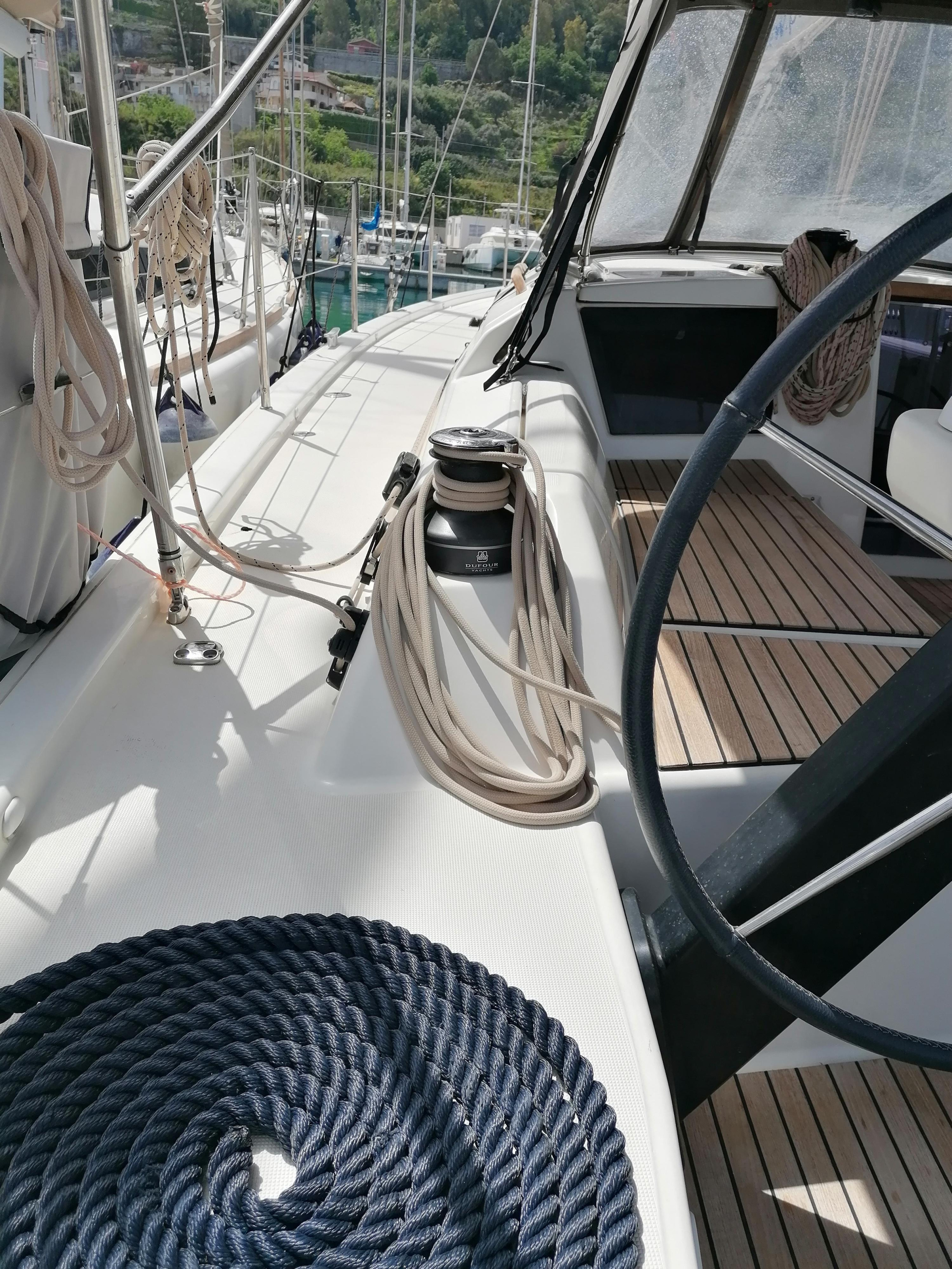Dufour 390 Grand Large — photo 15