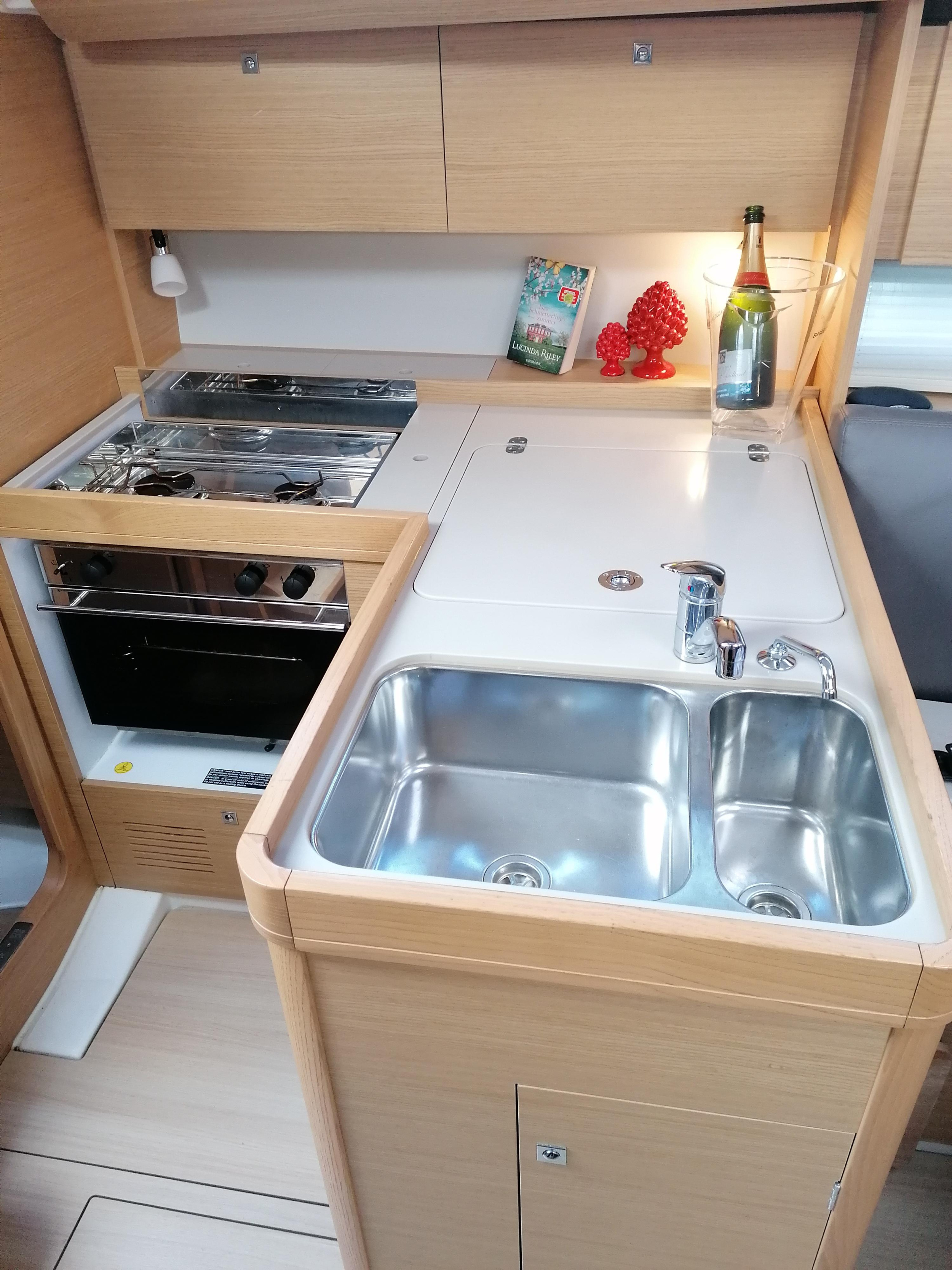 Dufour 360 Grand Large — photo 9