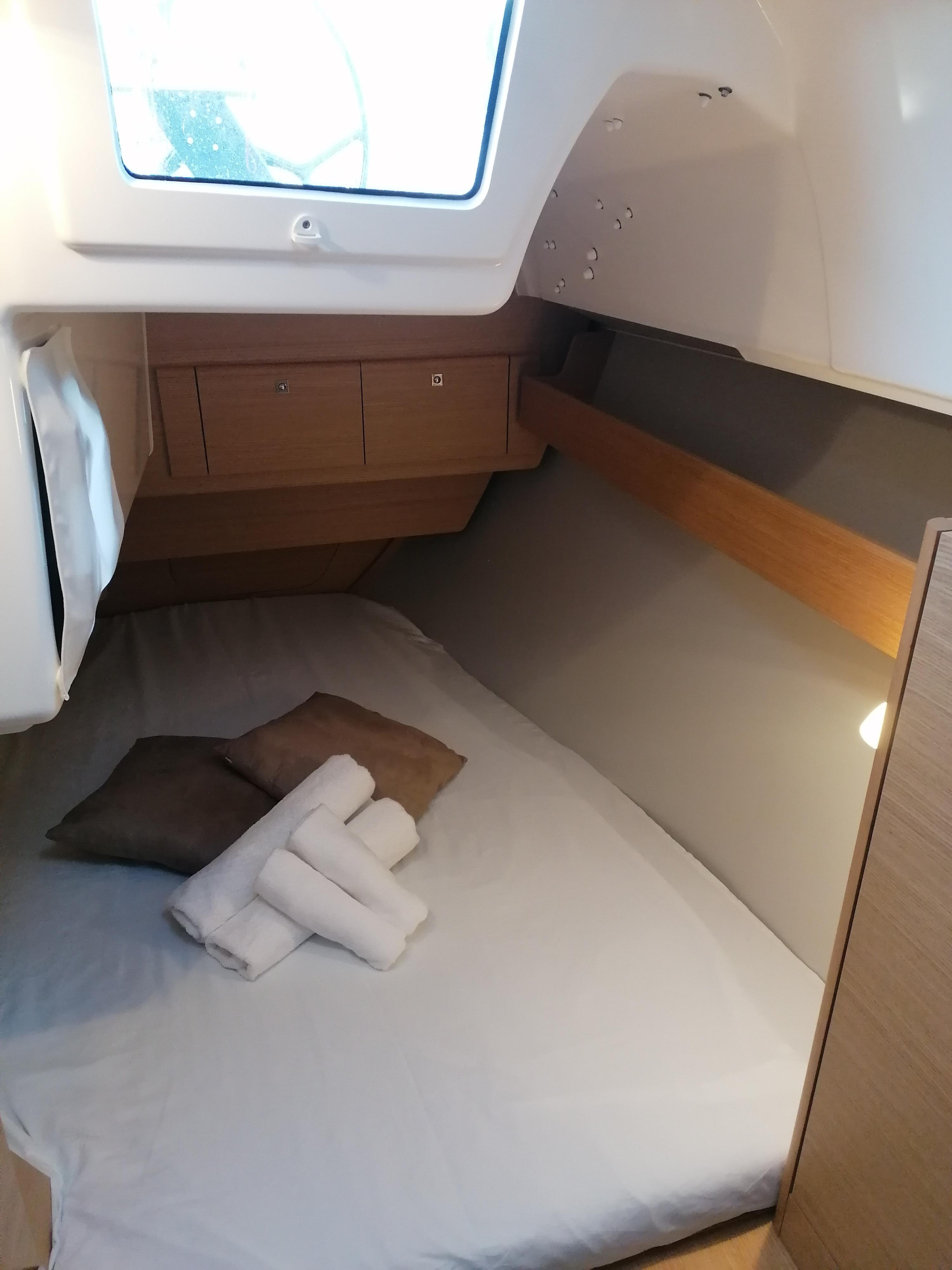 Dufour 360 Grand Large — photo 17