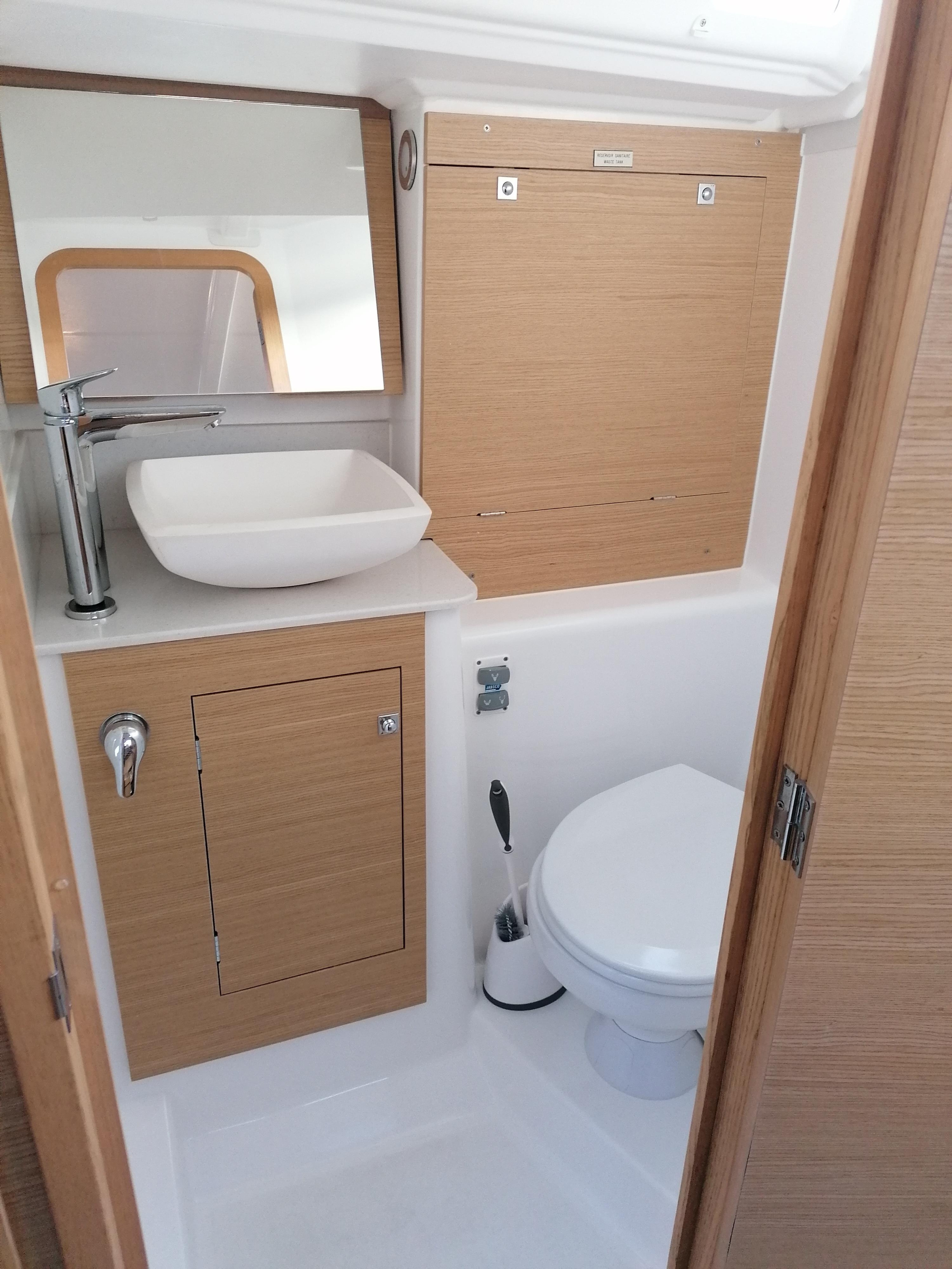 Dufour 360 Grand Large — photo 10