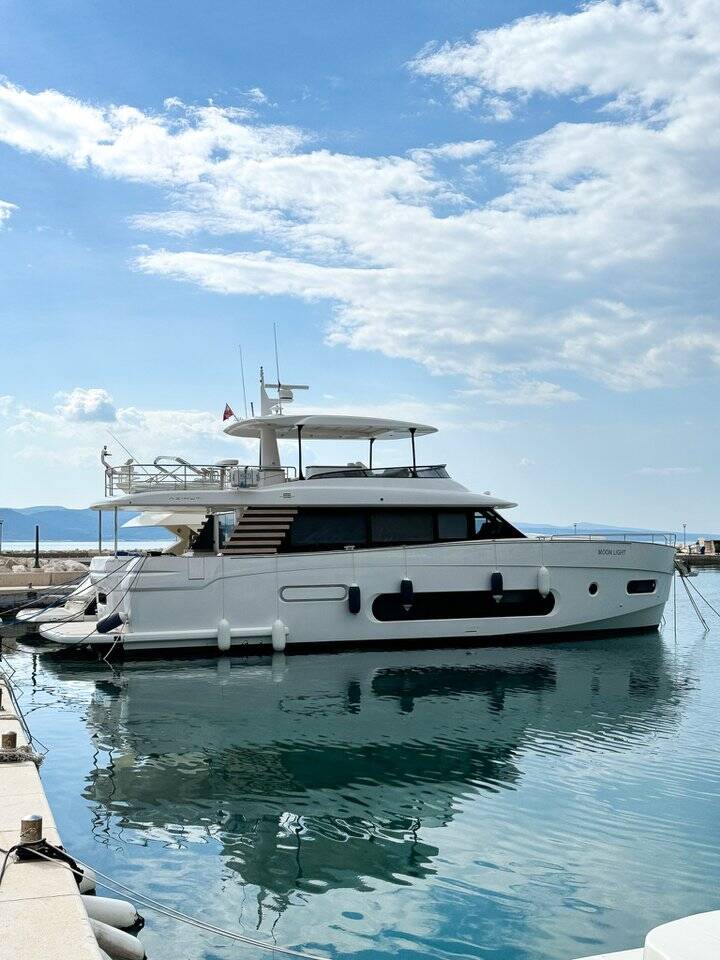 Azimut Magellano 66 — photo 52