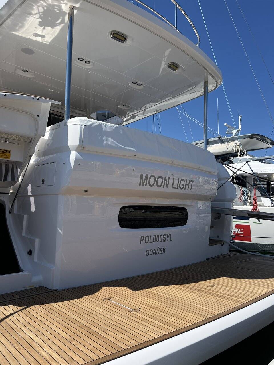 Azimut Magellano 66 — photo 13