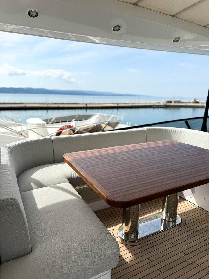 Azimut Magellano 66 — photo 30