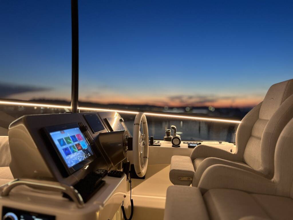 Azimut Magellano 66 — photo 40