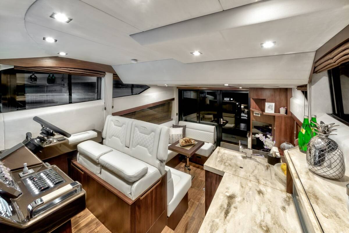 Galeon 420 Fly — photo 29
