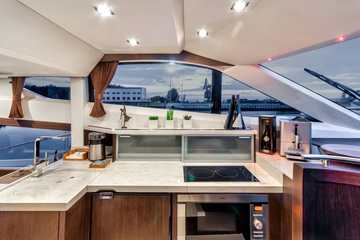 Galeon 420 Fly — photo 22