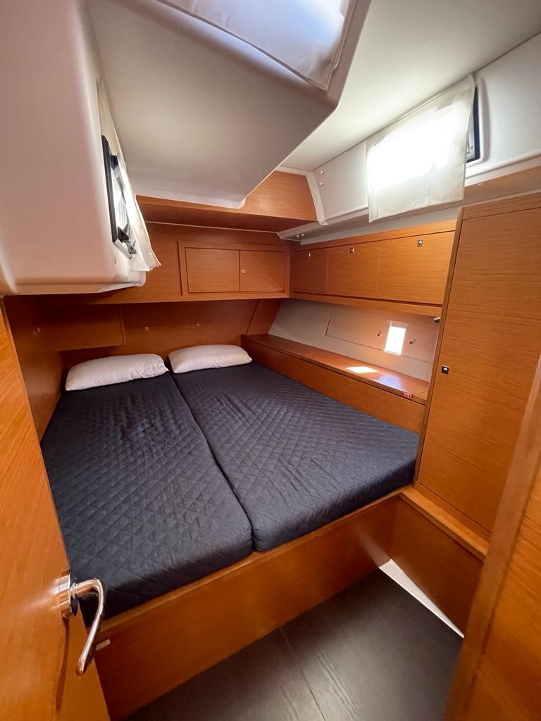 Dufour 470 GL — photo 9