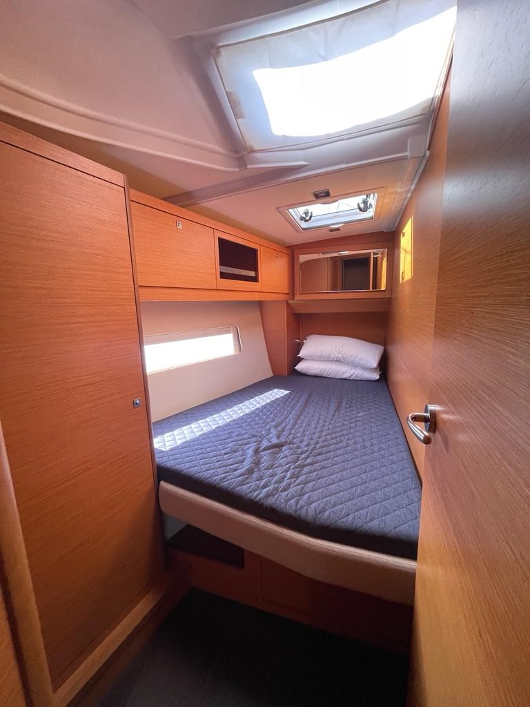 Dufour 470 GL — photo 8