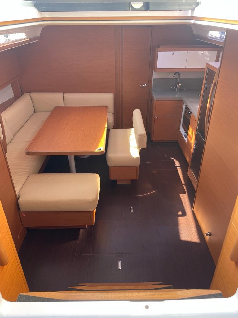Dufour 470 GL — photo 11