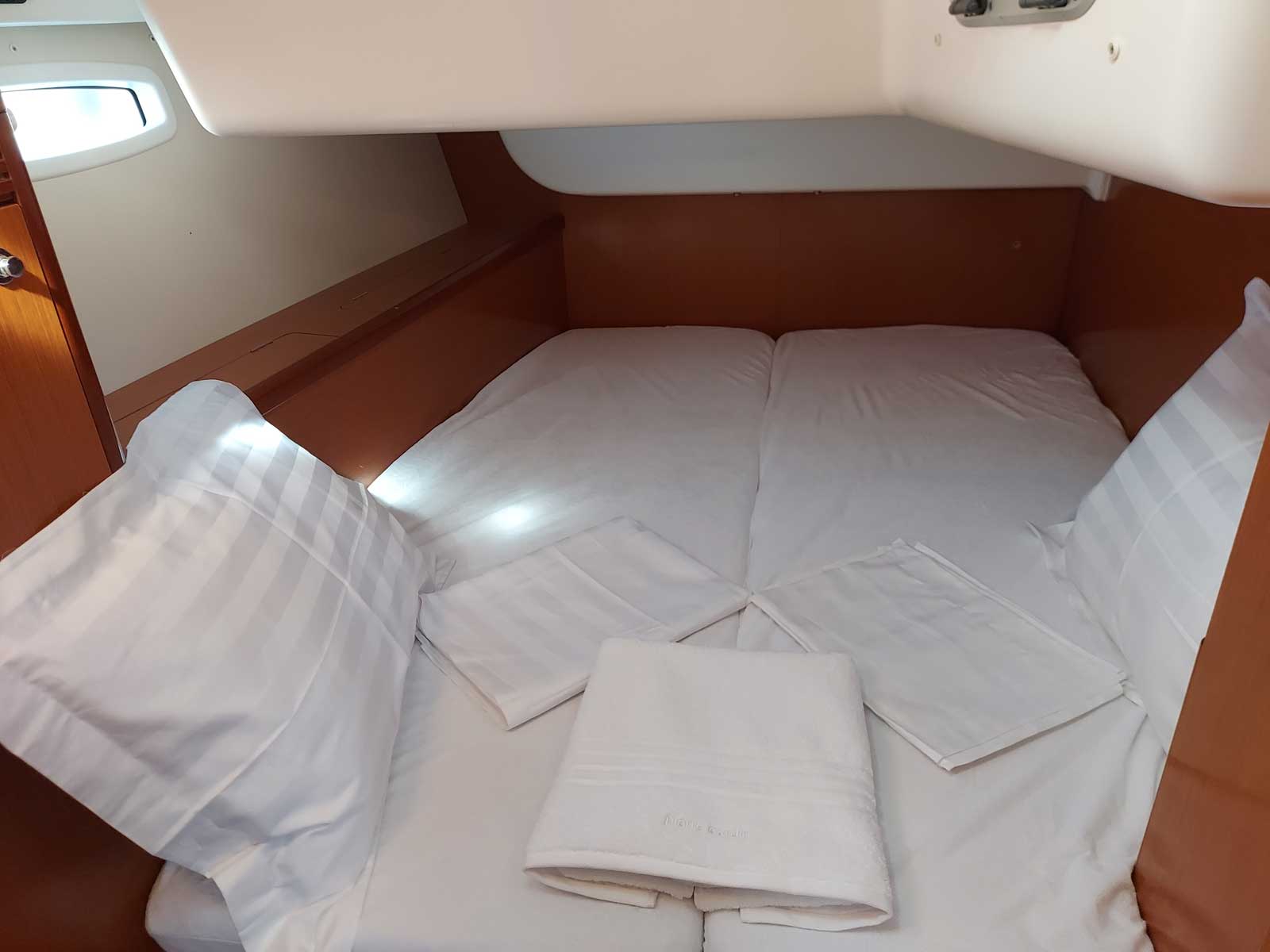 Oceanis 43 — photo 9