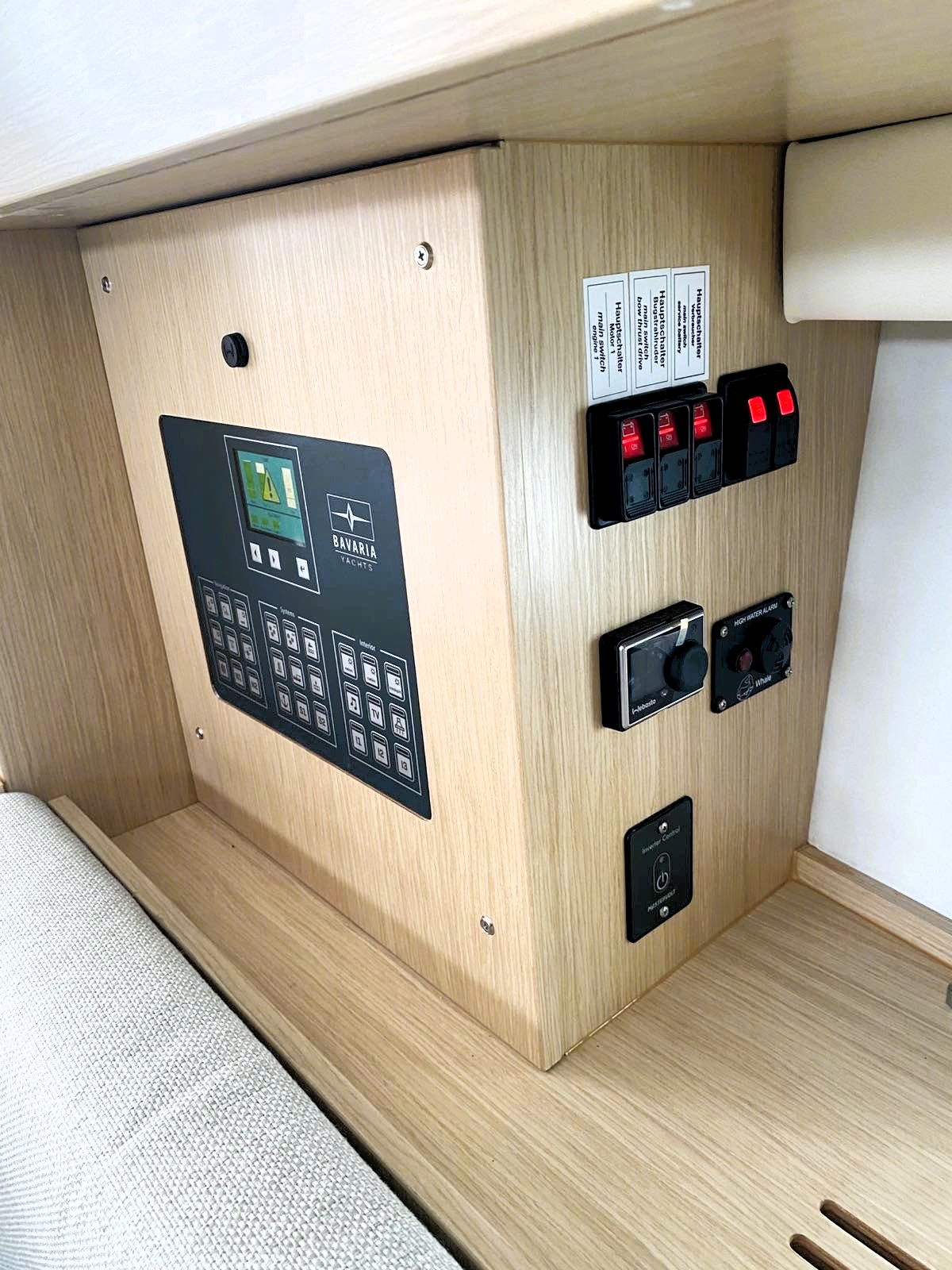 Bavaria C42 — photo 7
