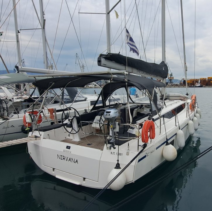 Bavaria C42 — photo 6