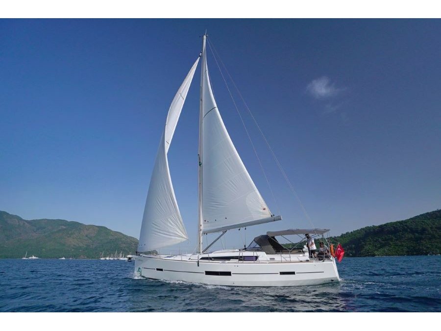 Dufour 520 Grand Large — photo 1