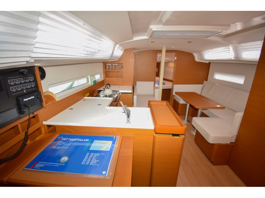 Sun Odyssey 410 — photo 45