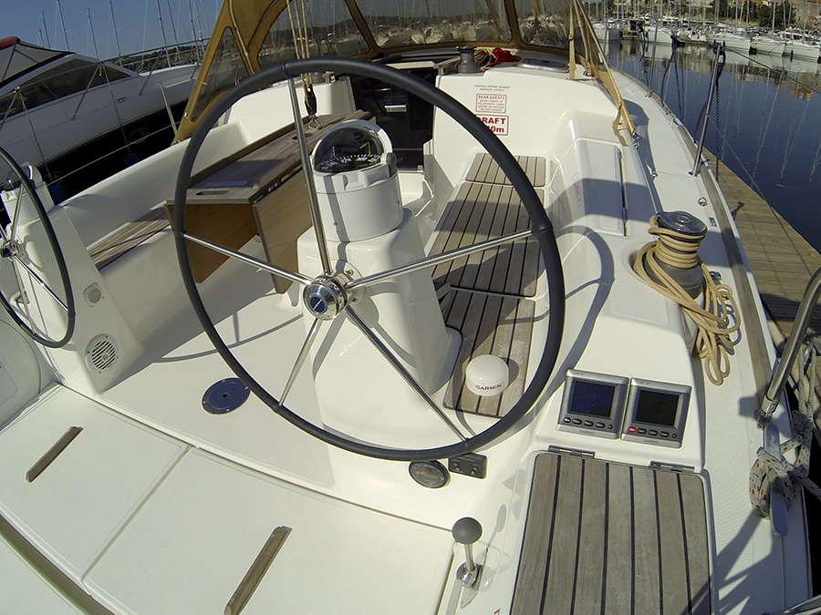 Dufour 335 GL — photo 3