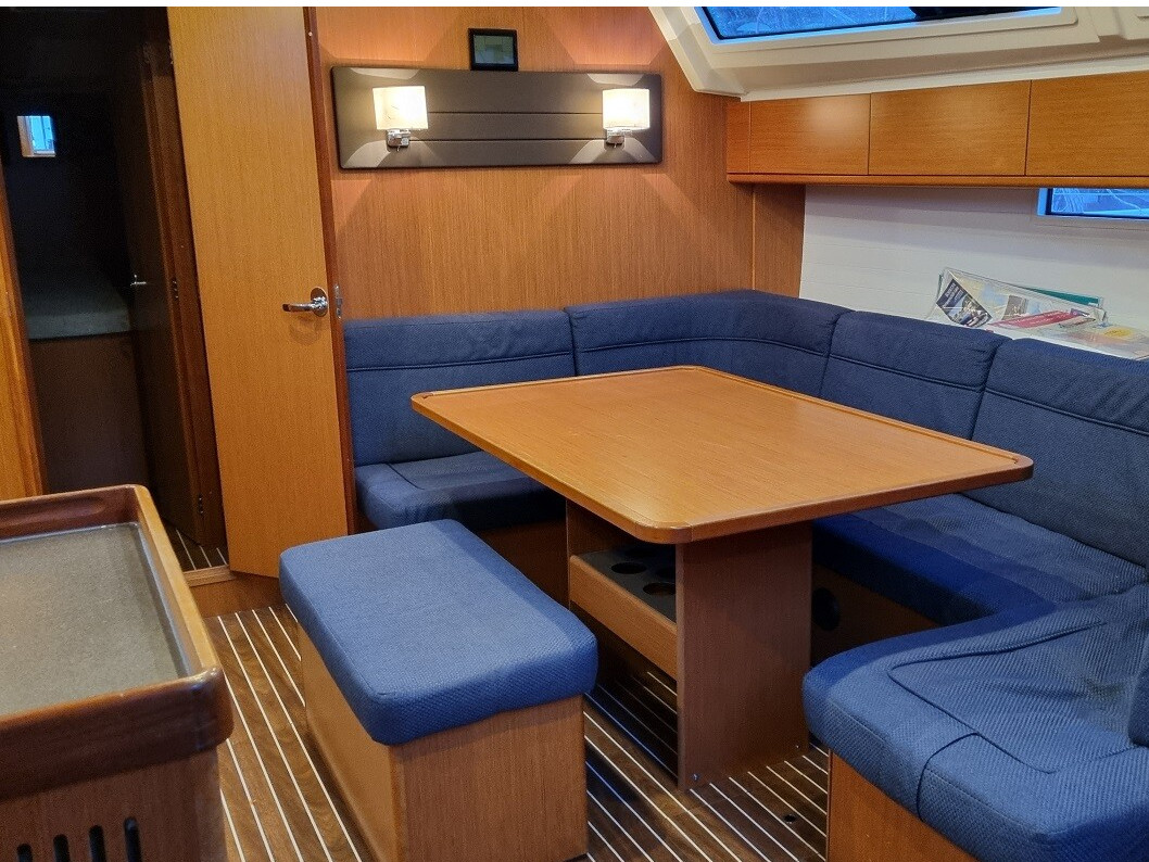 Bavaria 46 — photo 2