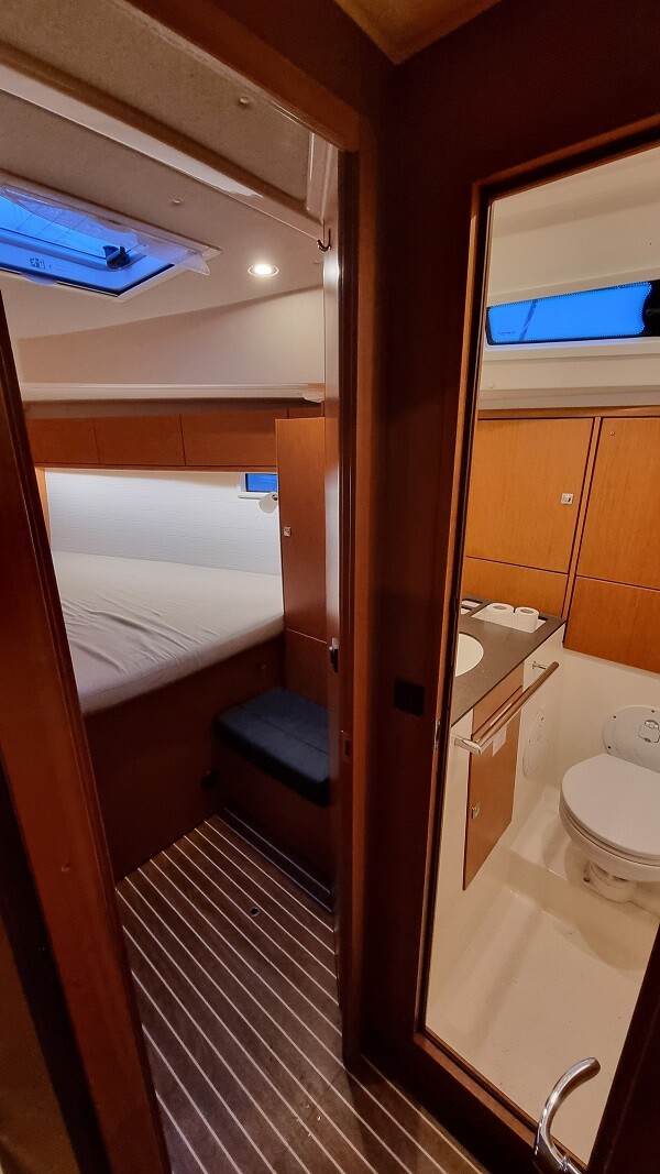 Bavaria 46 — photo 13