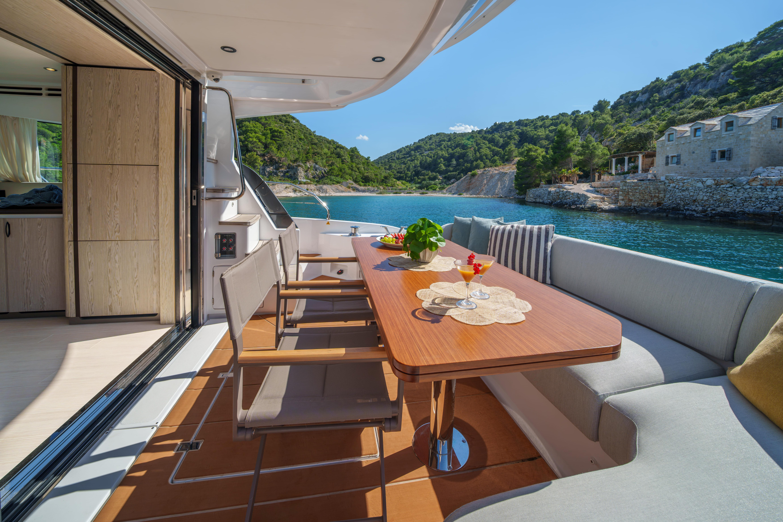 Azimut 53 Fly — photo 23
