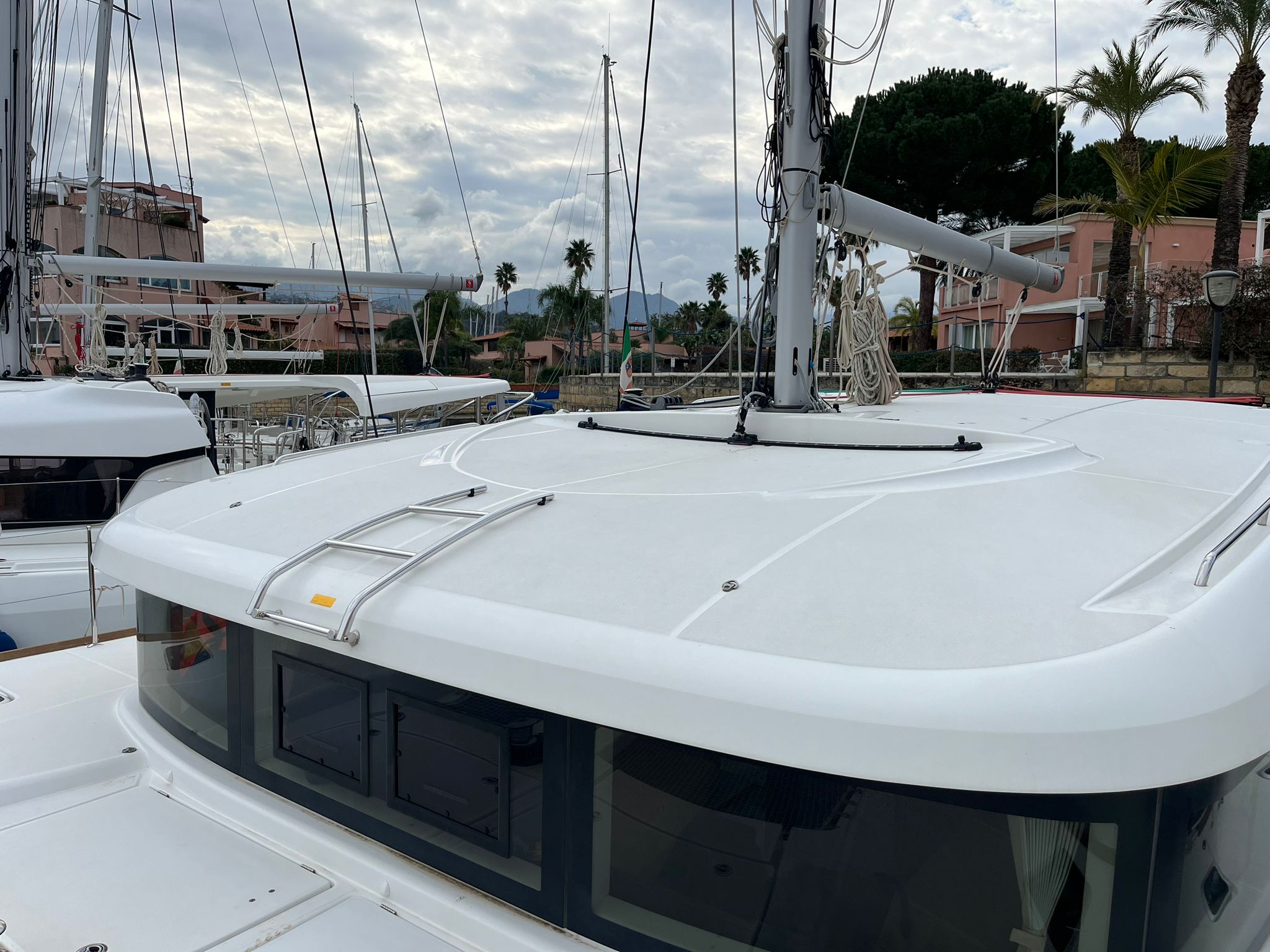 Lagoon 40 — photo 7