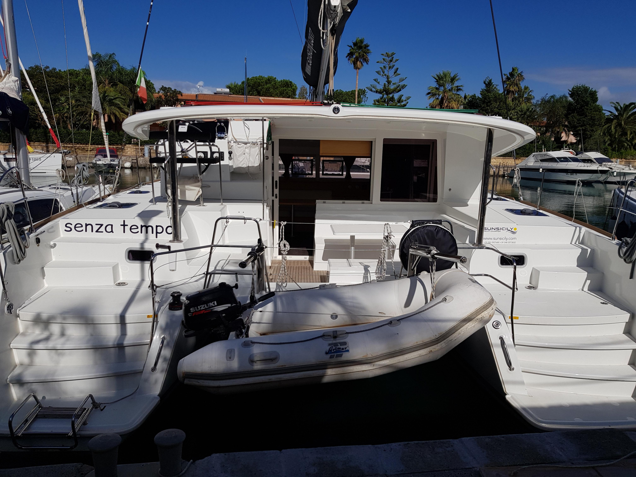 Lagoon 400 S2 — photo 1