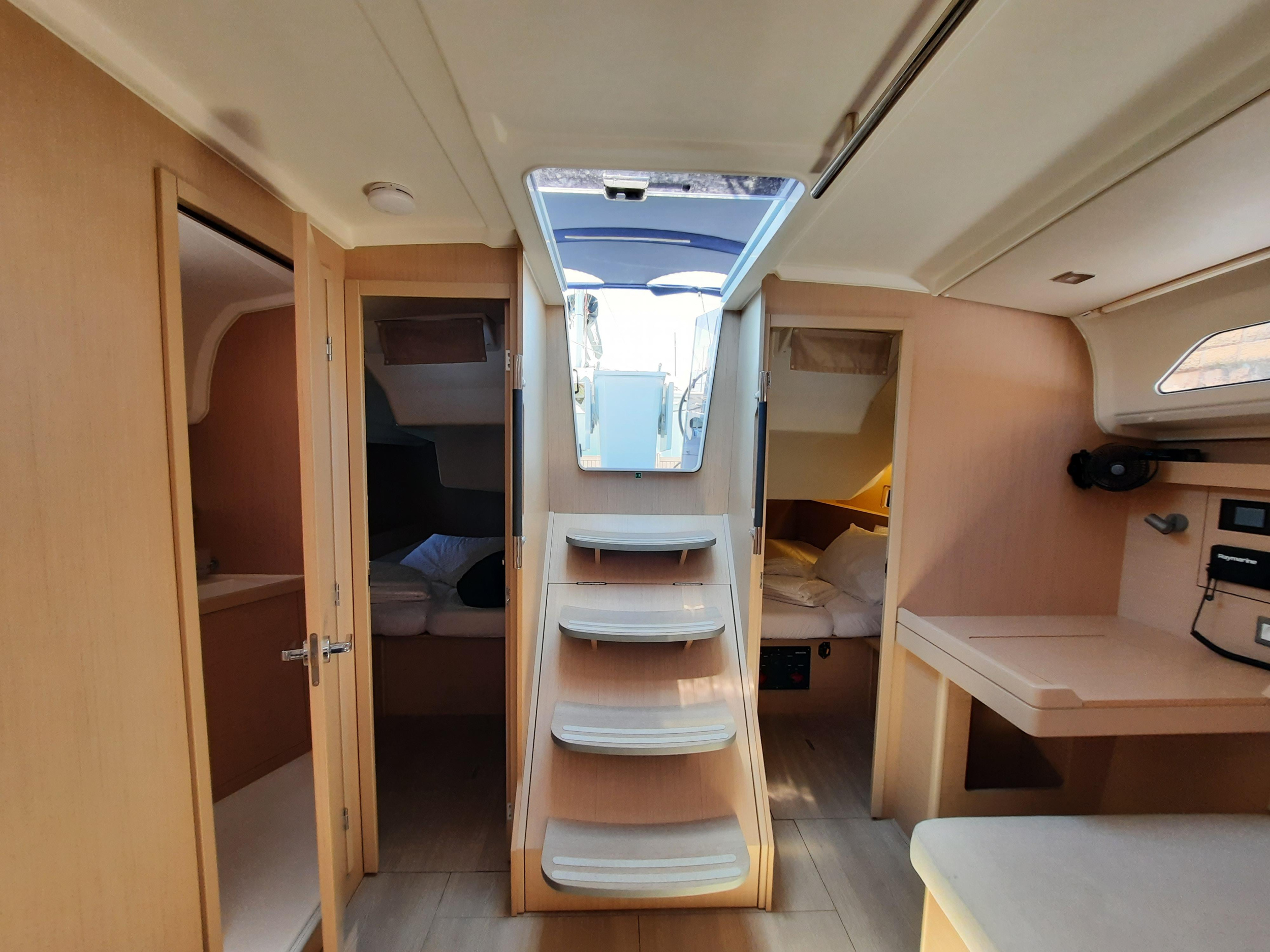 Oceanis 40.1 — photo 4