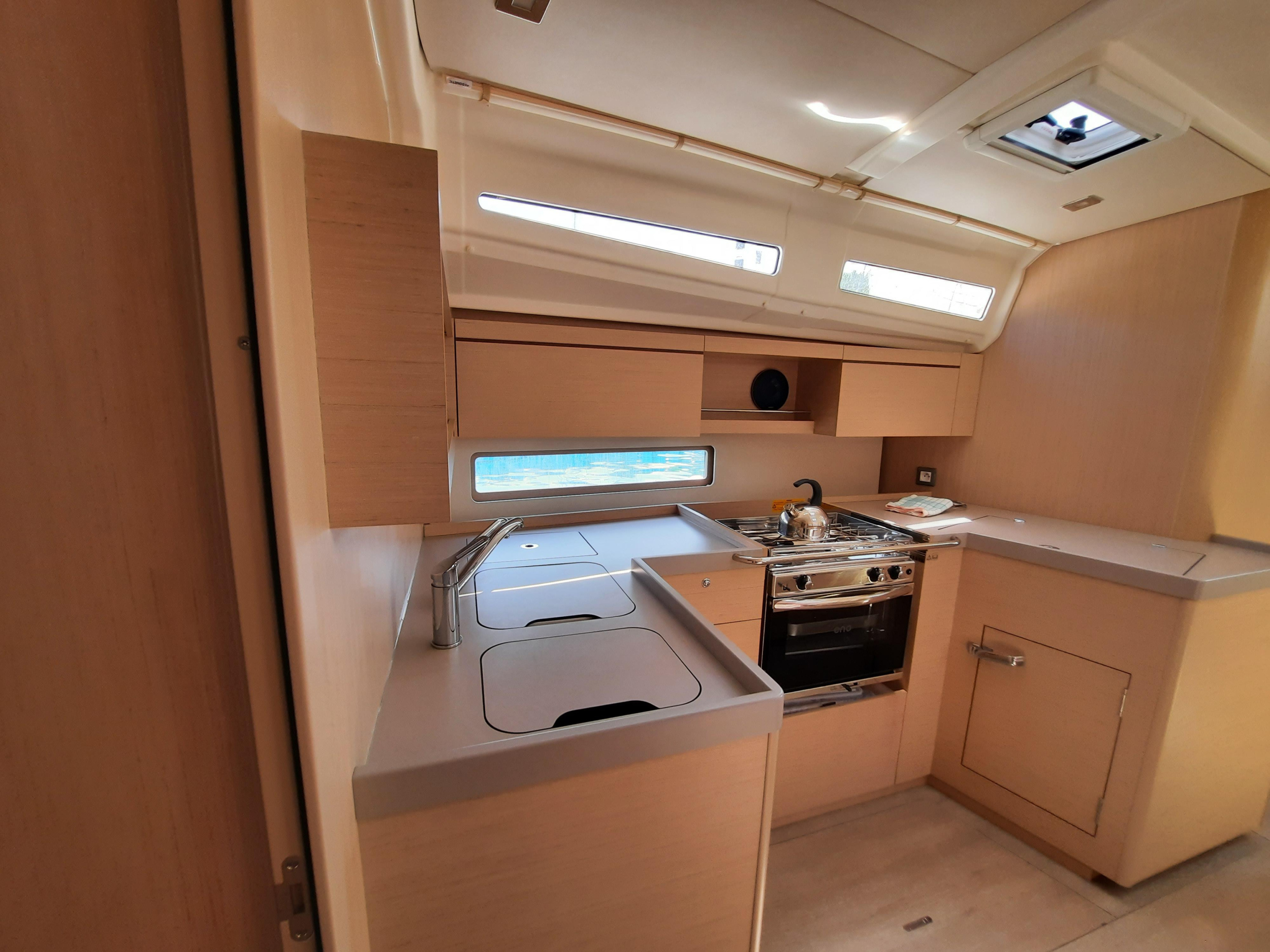 Oceanis 40.1 — photo 7