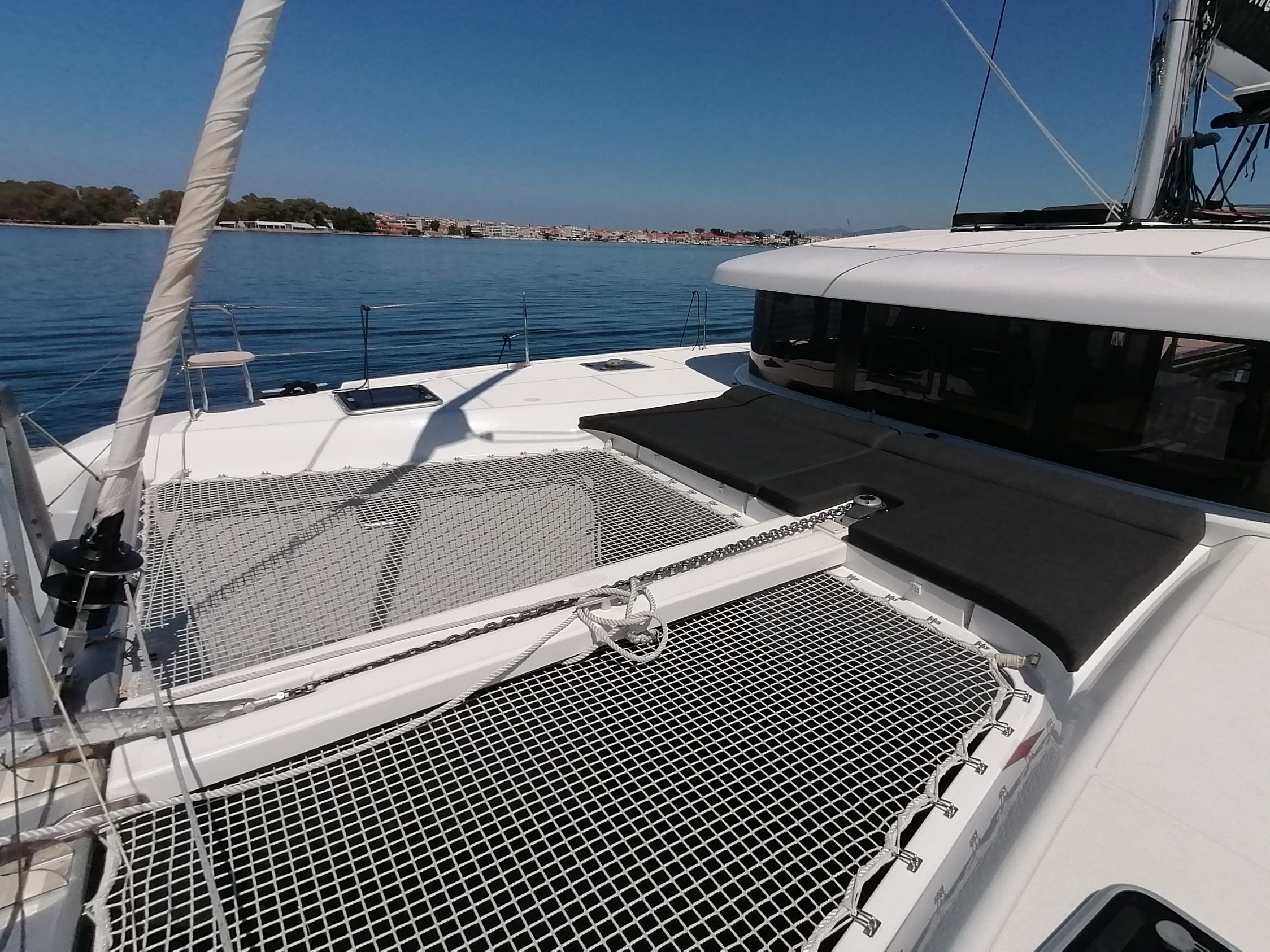 Lagoon 42 — photo 4