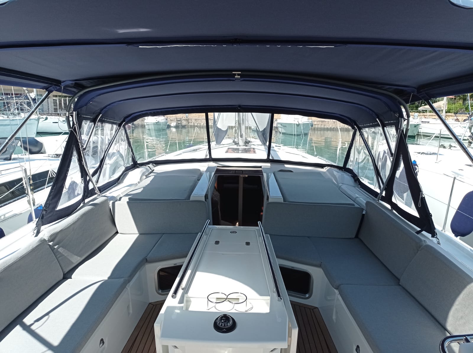Oceanis 51.1 — photo 4