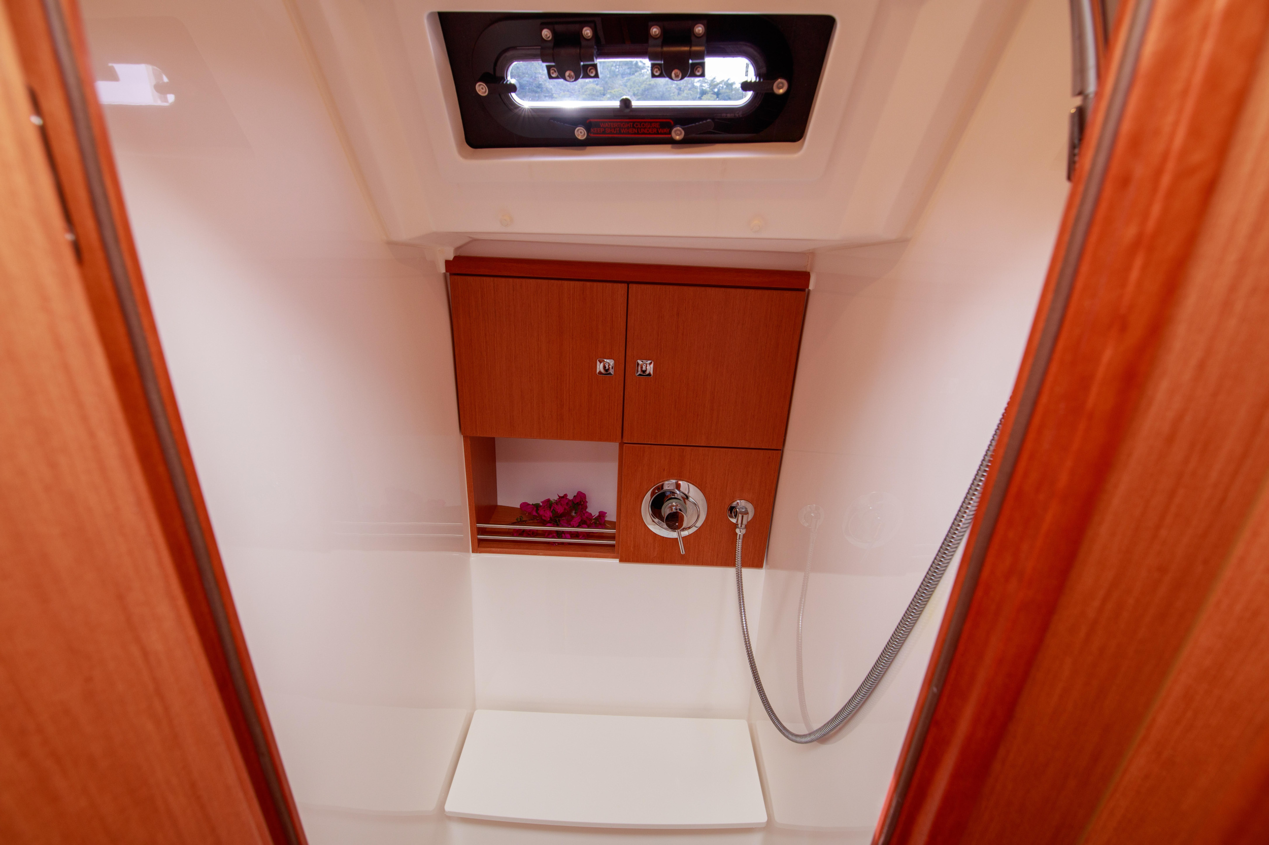 Bavaria 41 Cruiser — photo 12