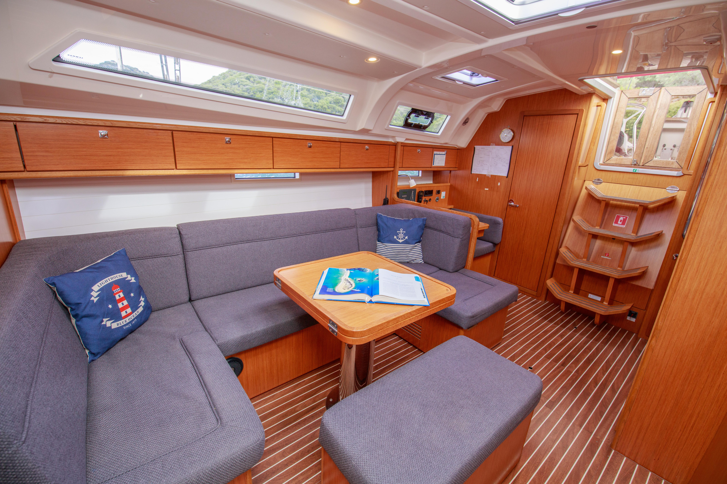 Bavaria 41 Cruiser — photo 16