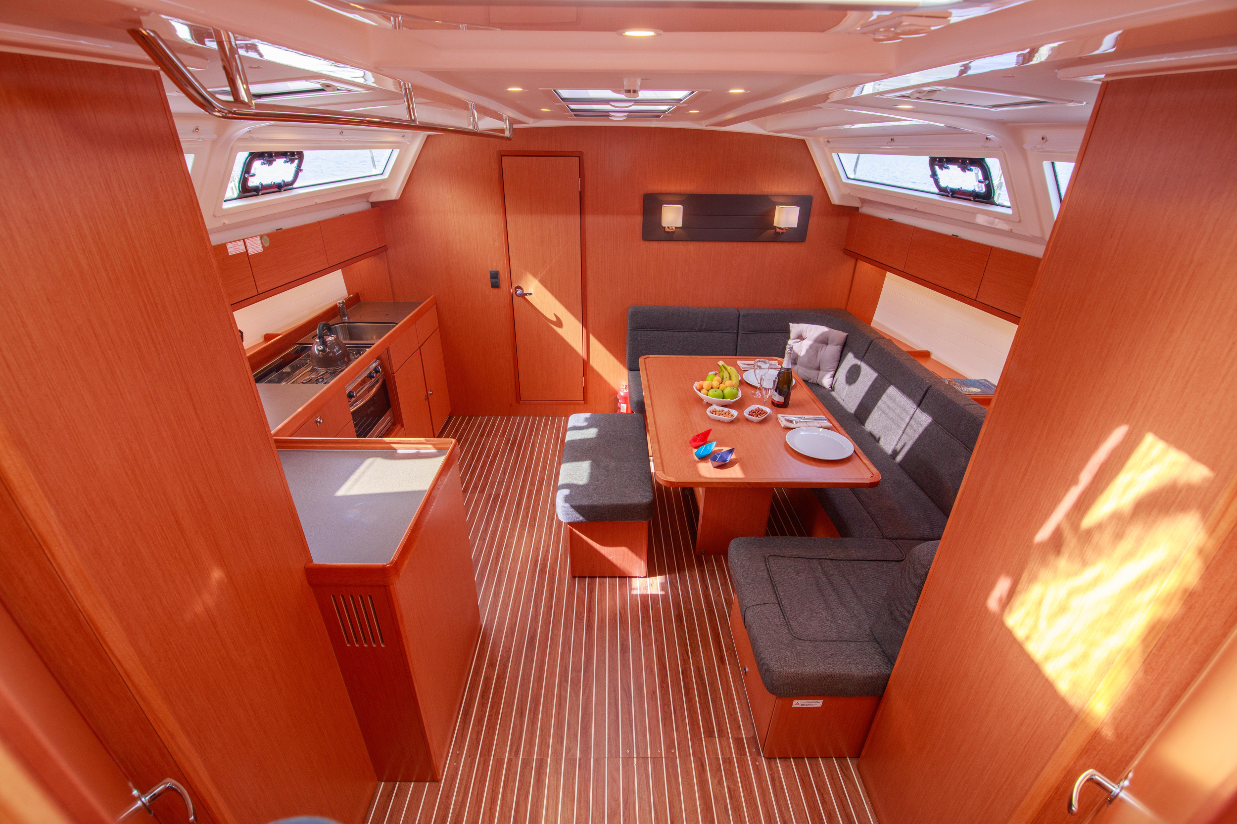 Bavaria 46 Cruiser — photo 4