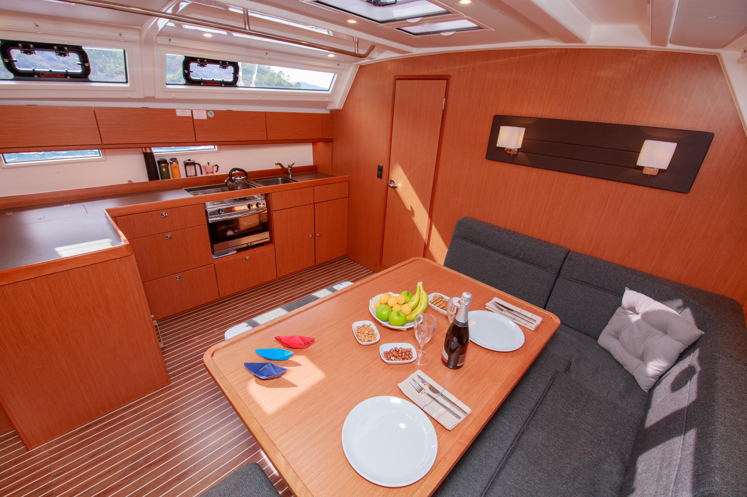 Bavaria 46 Cruiser — photo 25