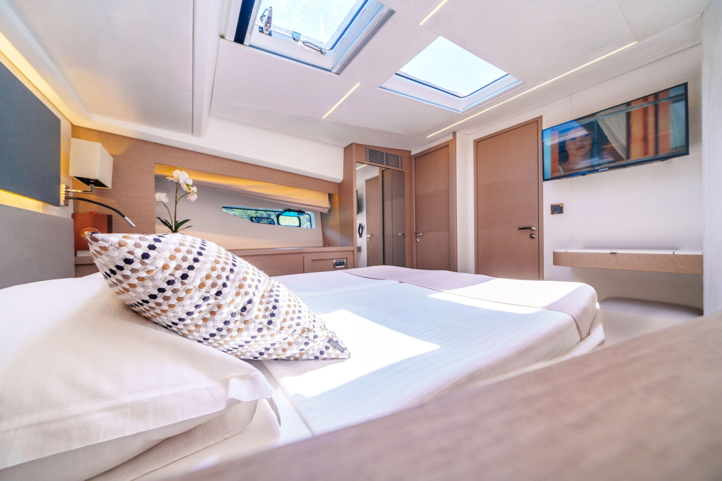 Prestige 590 Fly — photo 6