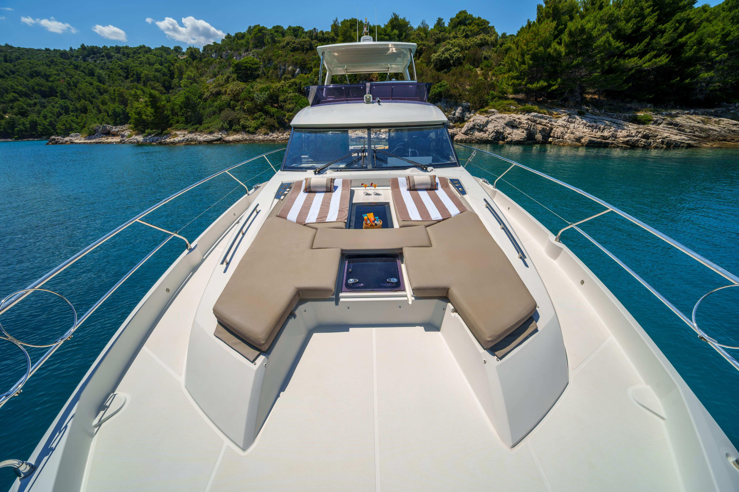 Prestige 590 Fly — photo 20