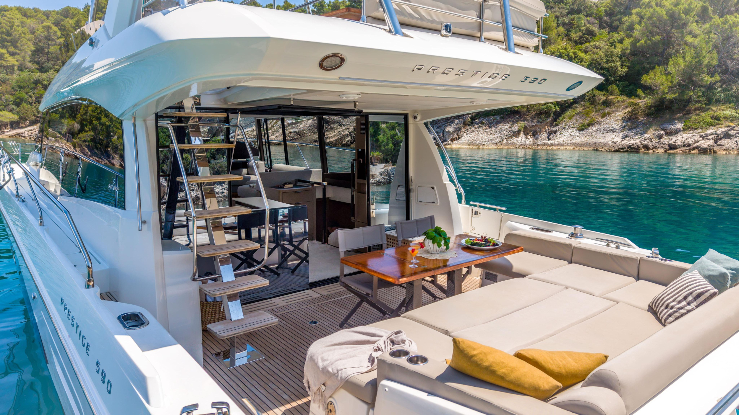 Prestige 590 Fly — photo 43