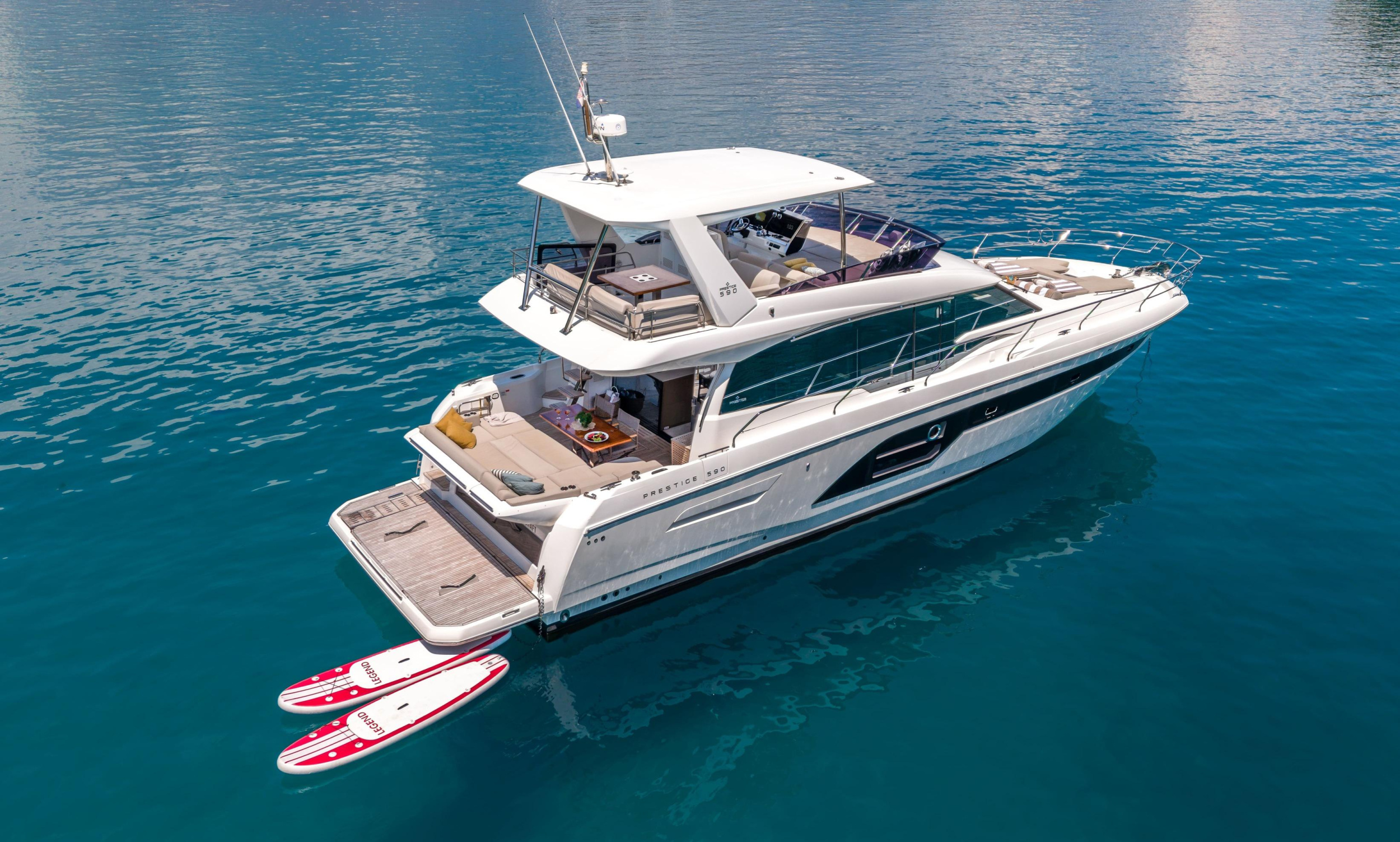 Prestige 590 Fly — photo 14