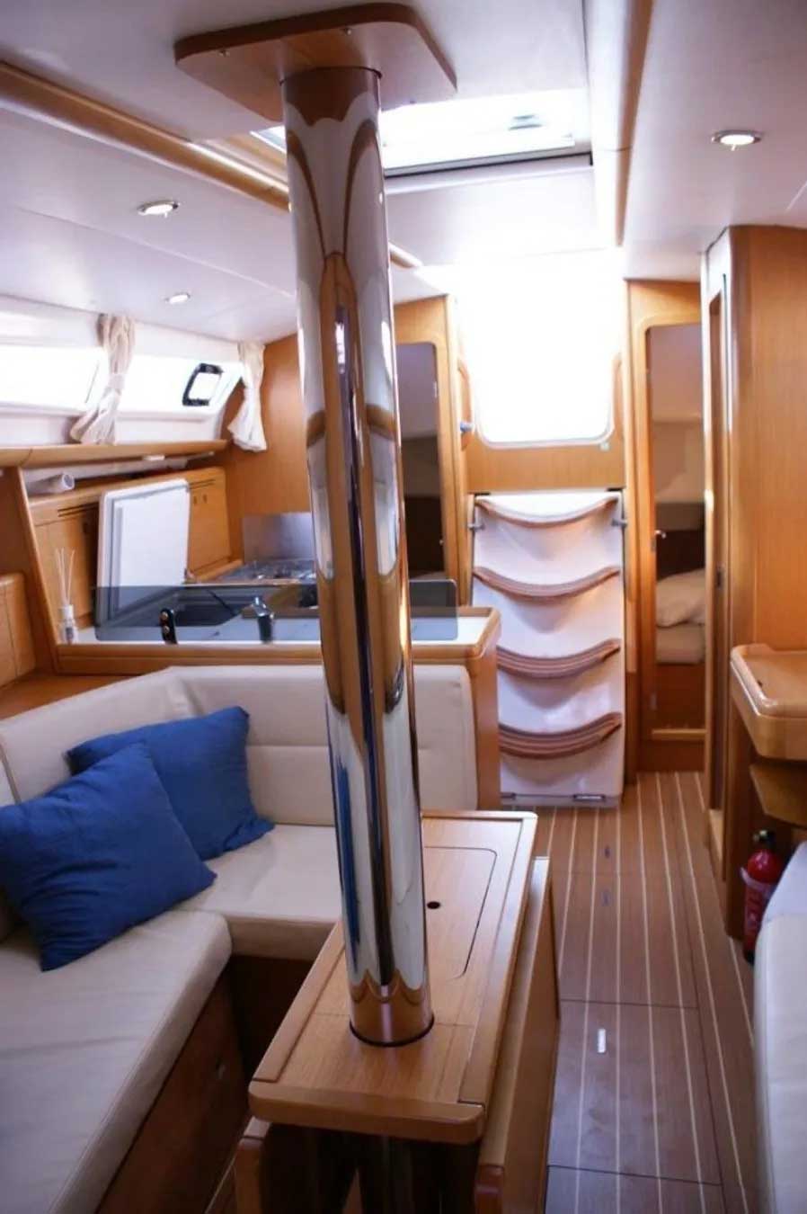 Sun Odyssey 36i — photo 3