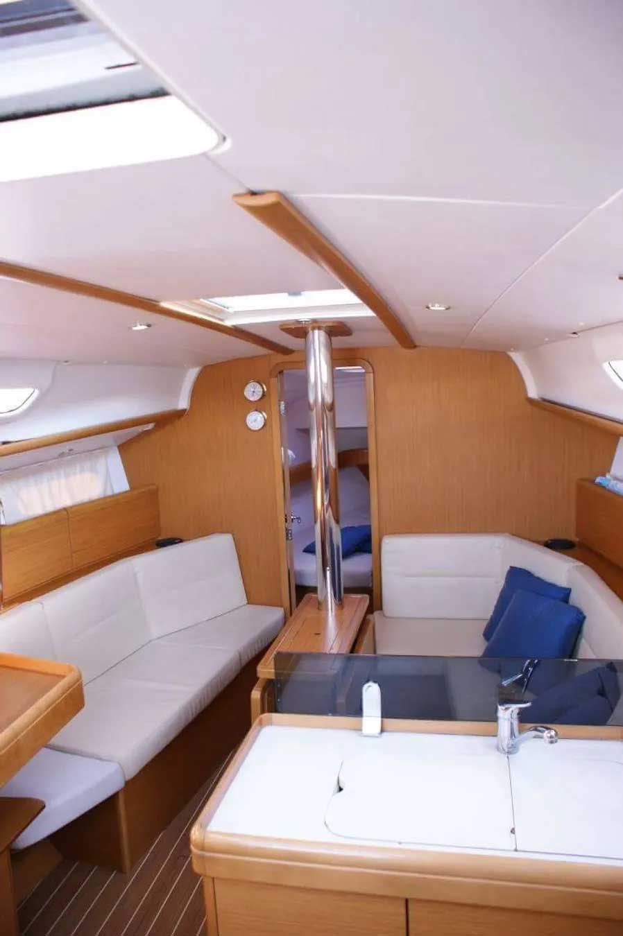Sun Odyssey 36i — photo 2