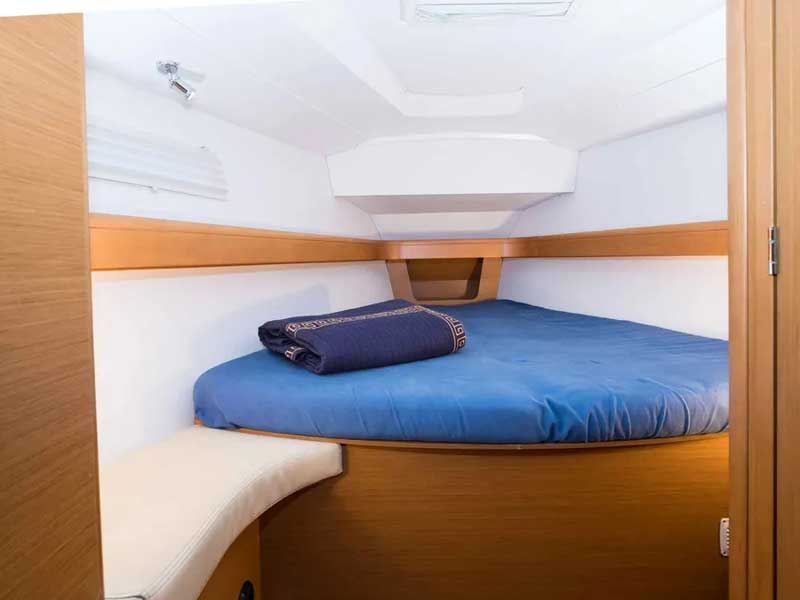 Sun Odyssey 42DS — photo 6