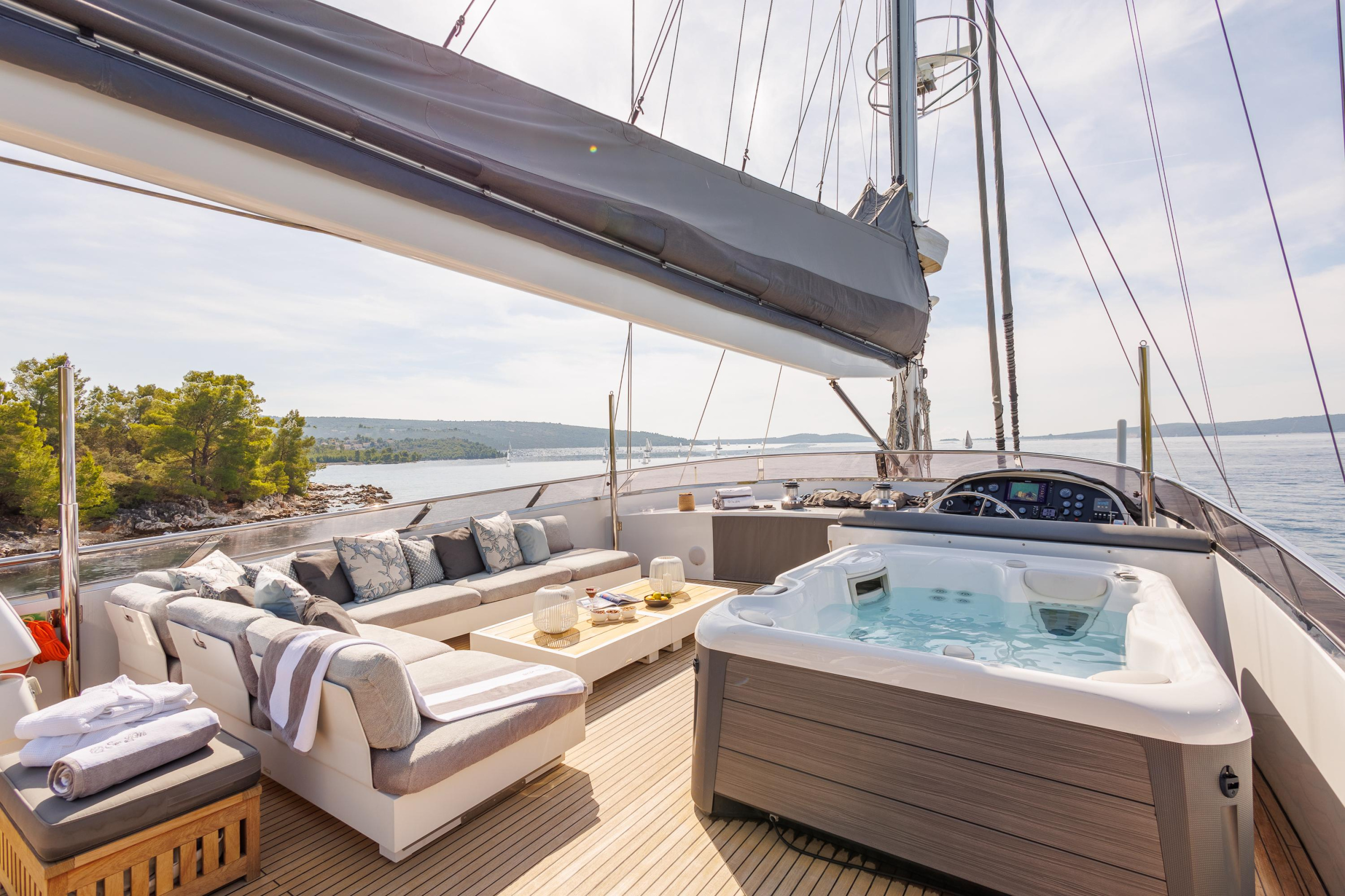 Motoryacht - CBM yachts — photo 4