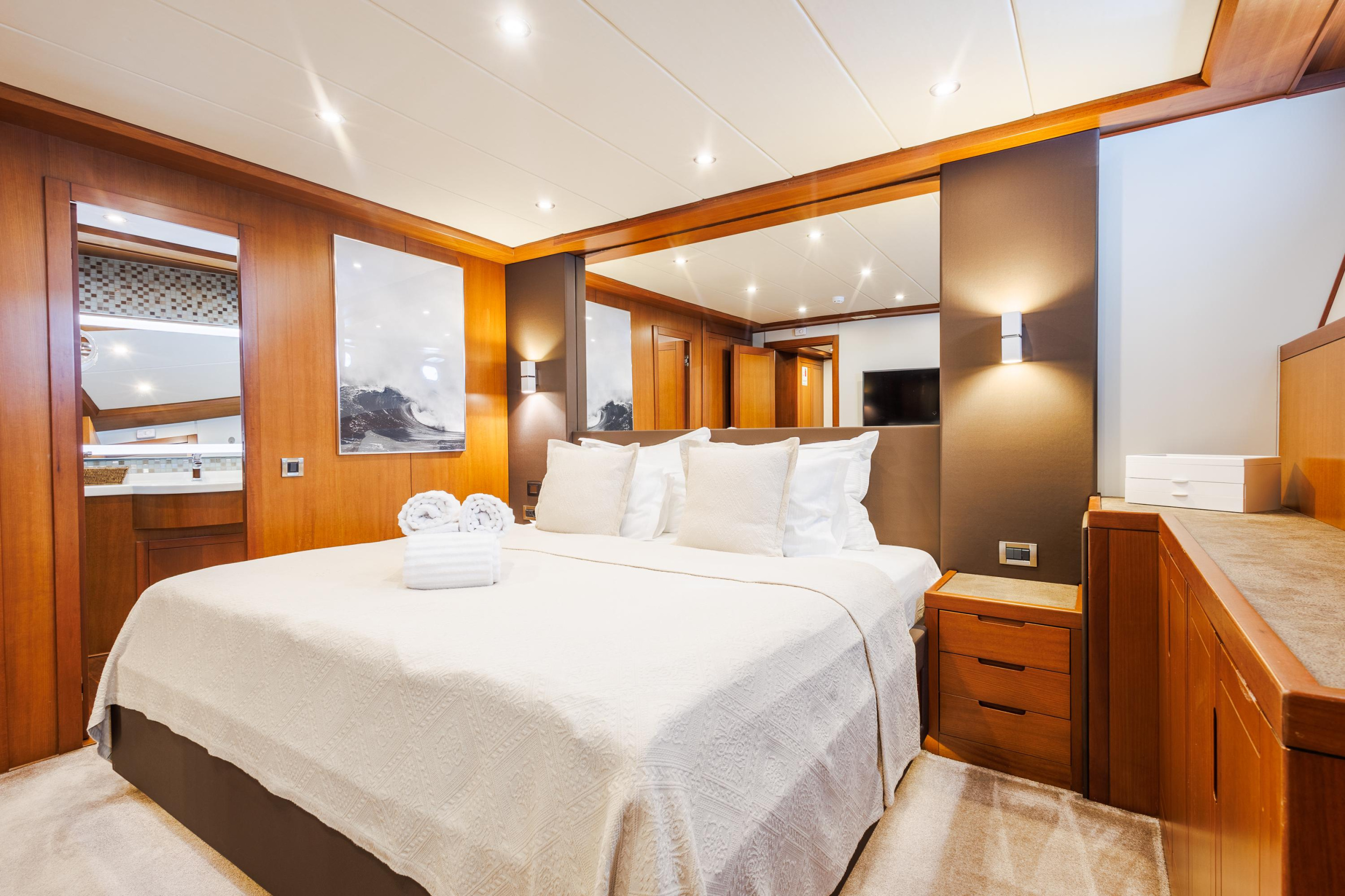Motoryacht - CBM yachts — photo 11
