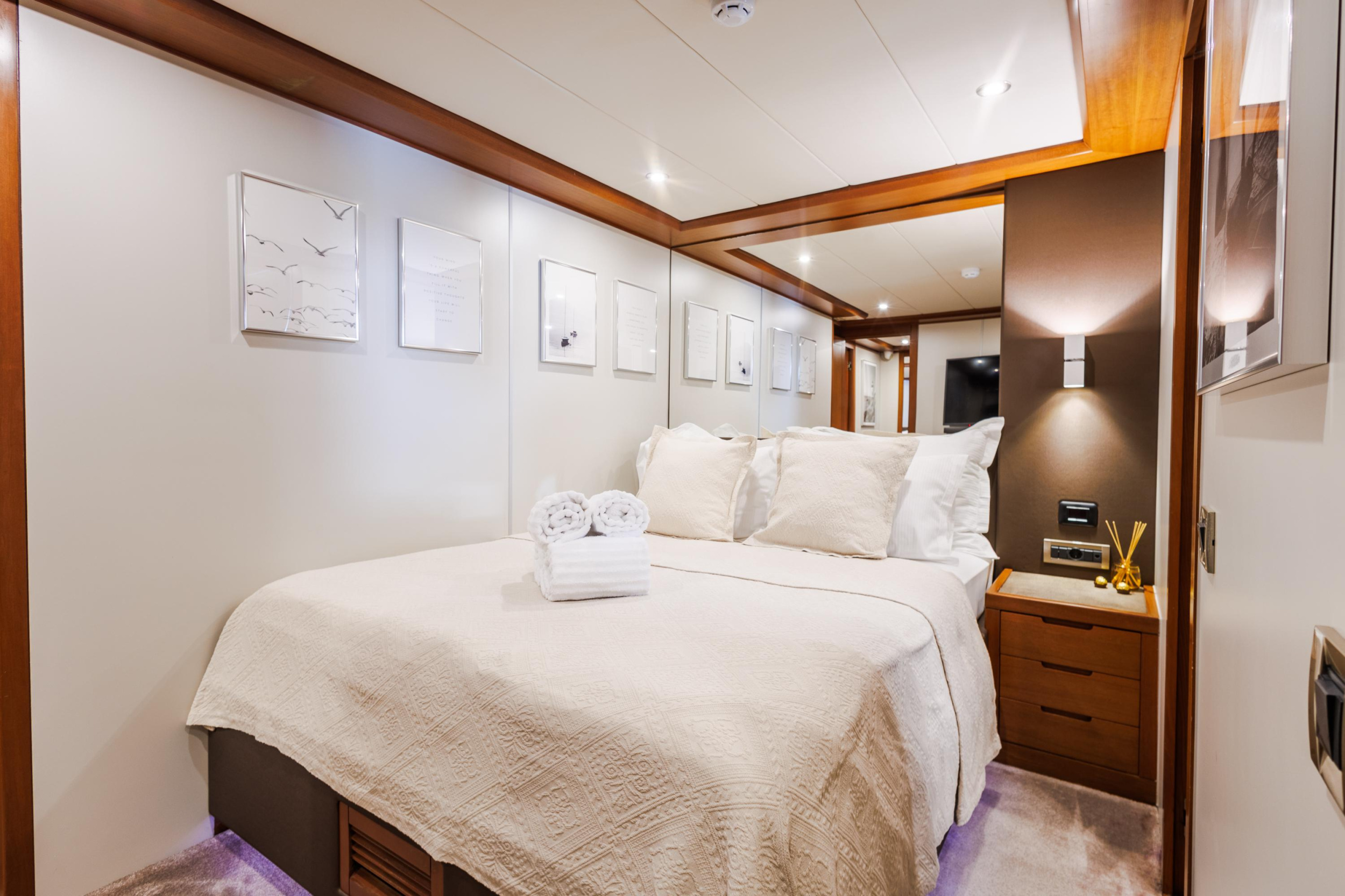 Motoryacht - CBM yachts — photo 16