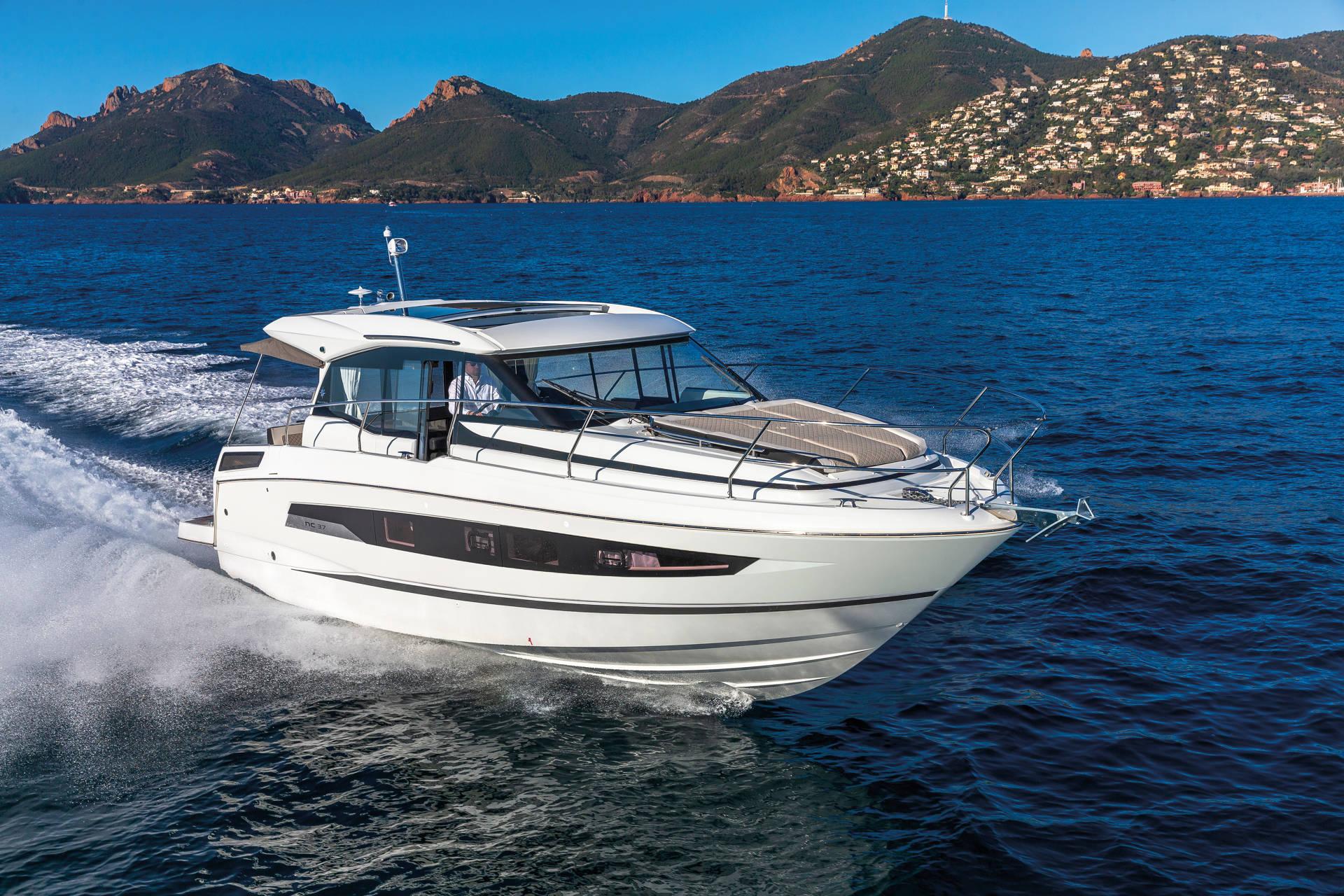 Jeanneau NC 37 — photo 11
