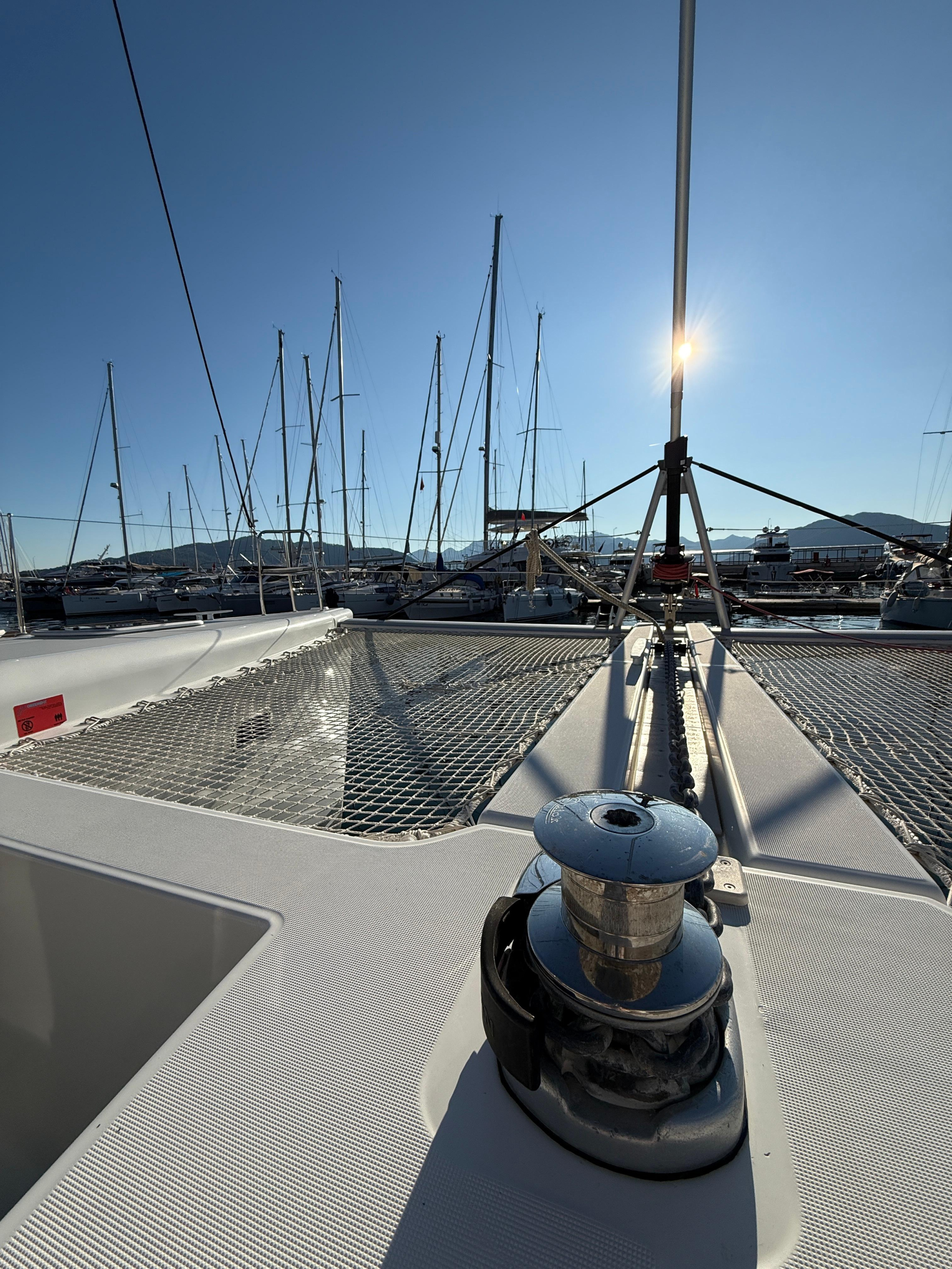 Lagoon 450 Fly — photo 6